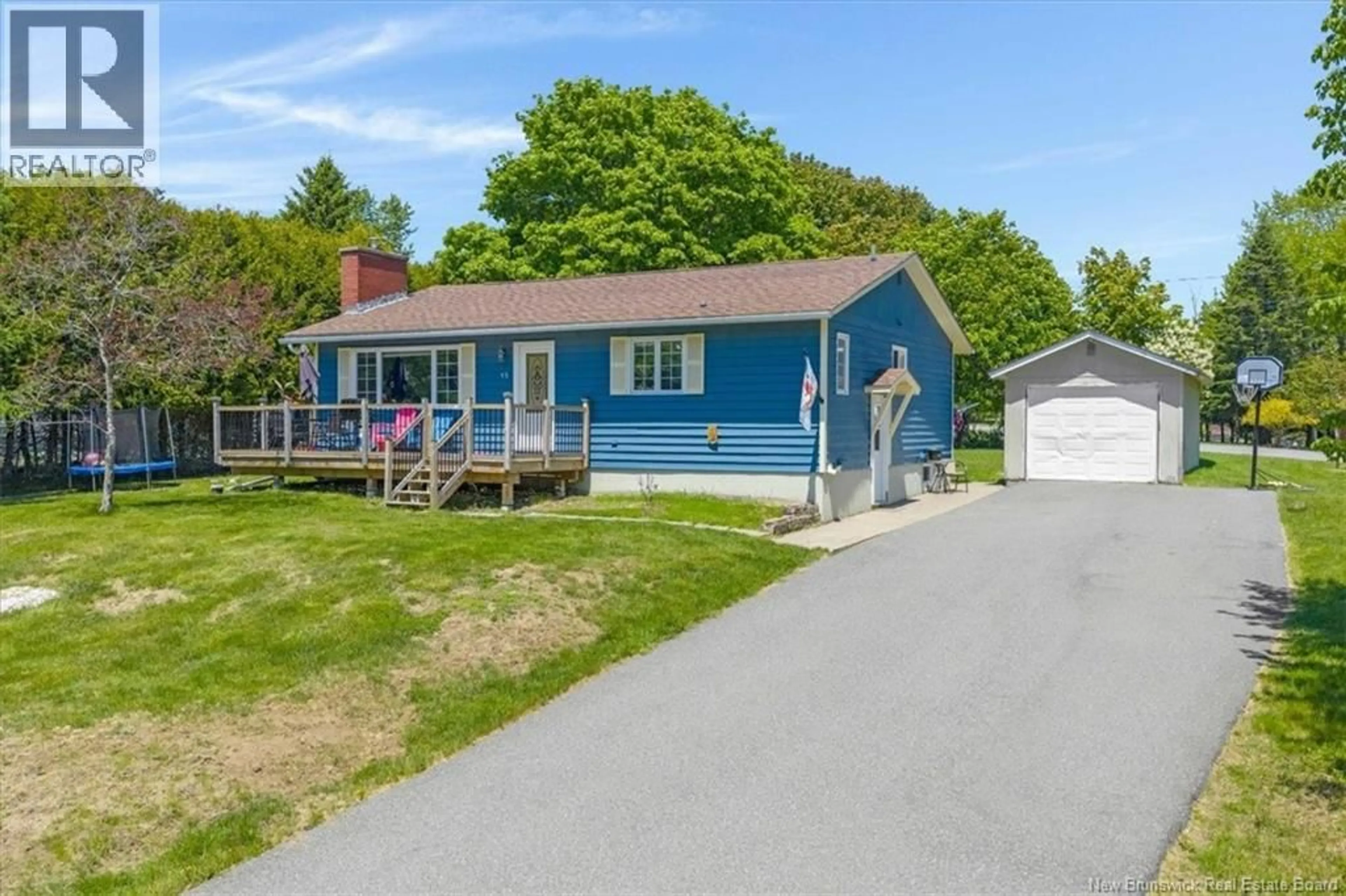 A pic from outside/outdoor area/front of a property/back of a property/a pic from drone, street for 15 ROBERTS LANE, Quispamsis New Brunswick E2E1B9