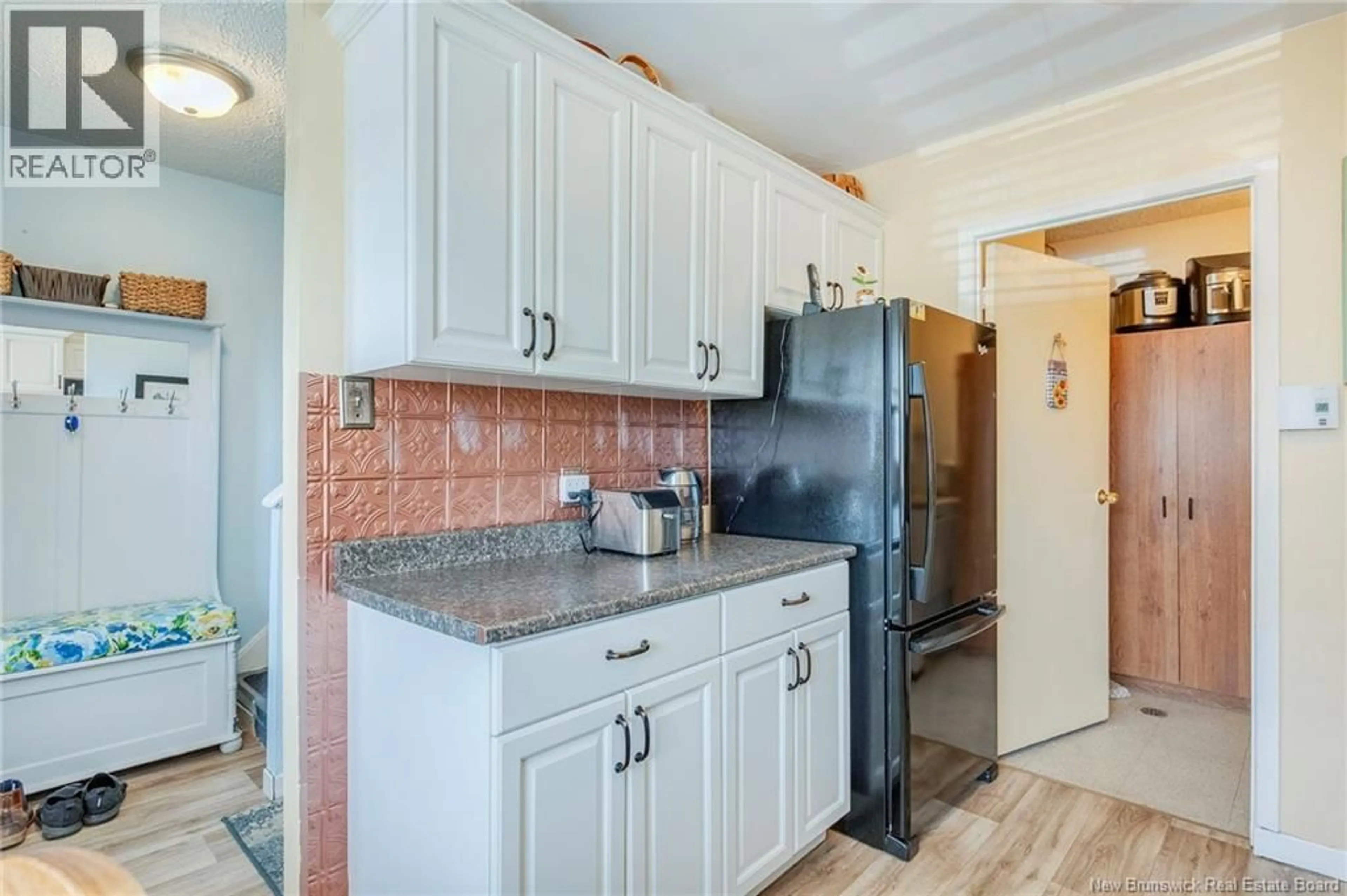 Standard kitchen, ceramic/tile floor for 819 HIGHMEADOW, Saint John New Brunswick E2J3X3
