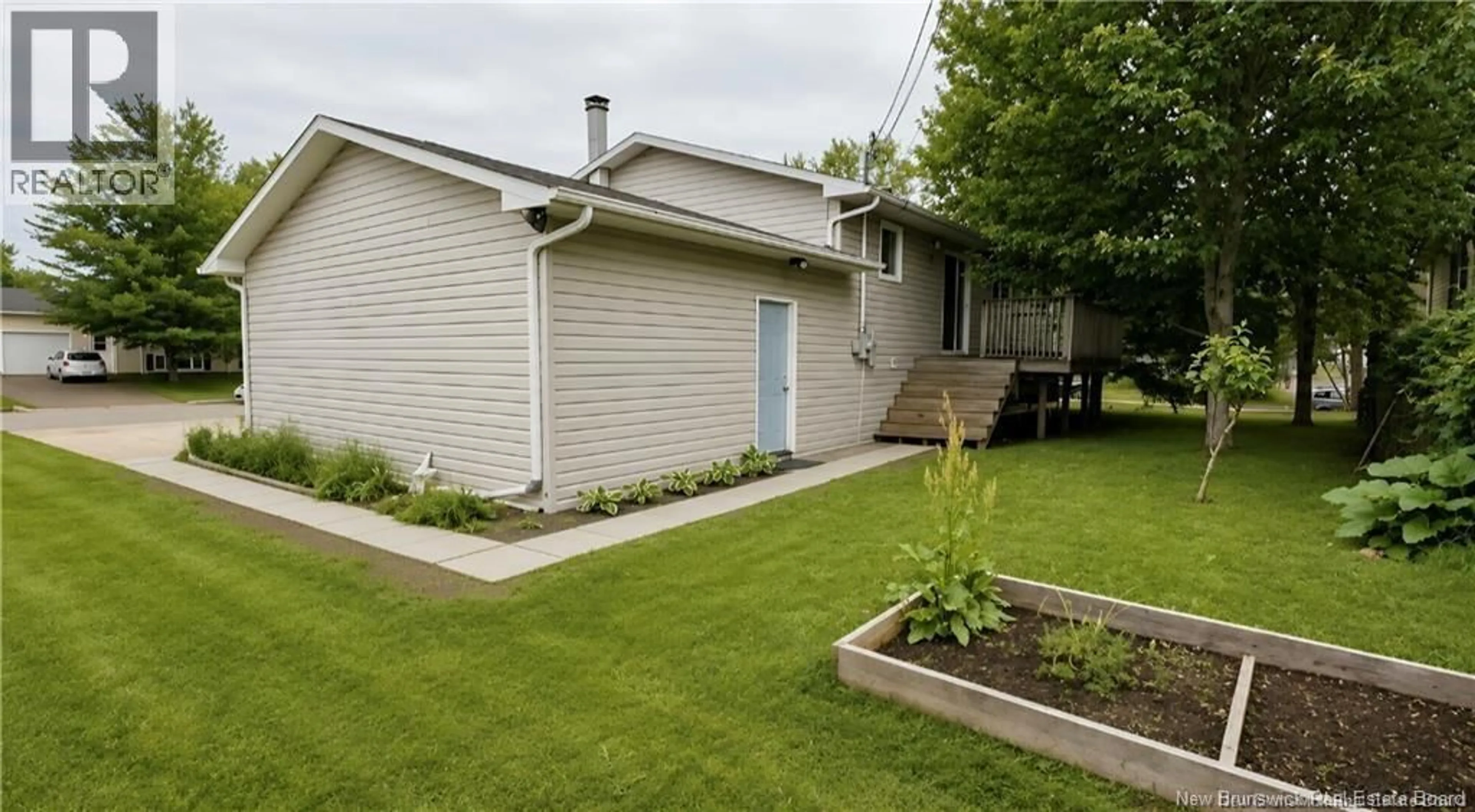 Home with vinyl exterior material, street for 23 PEMBROKE STREET, Riverview New Brunswick E1B3Z9
