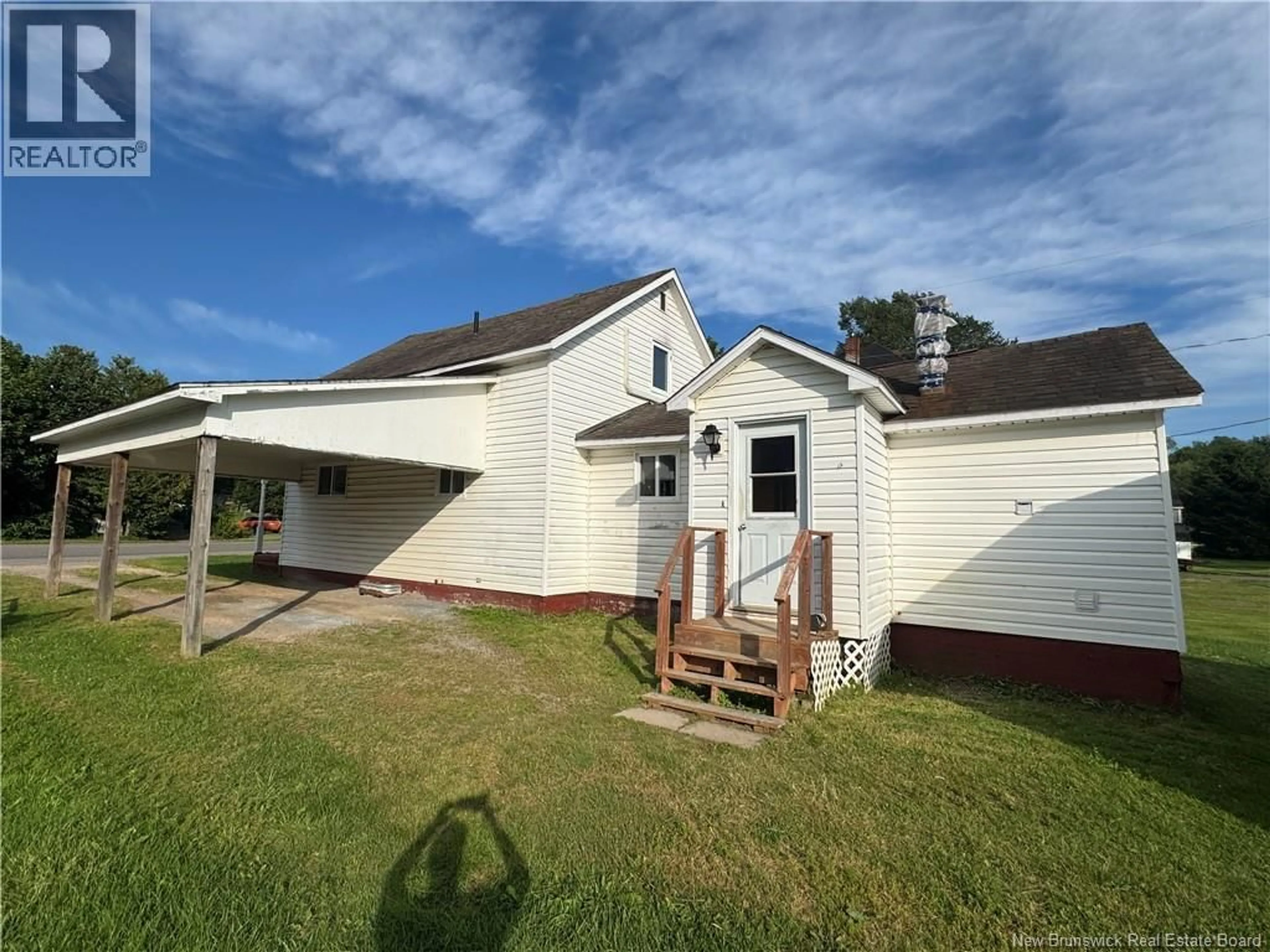 A pic from outside/outdoor area/front of a property/back of a property/a pic from drone, unknown for 19 BRIDGE STREET, Apohaqui New Brunswick E5P2M3