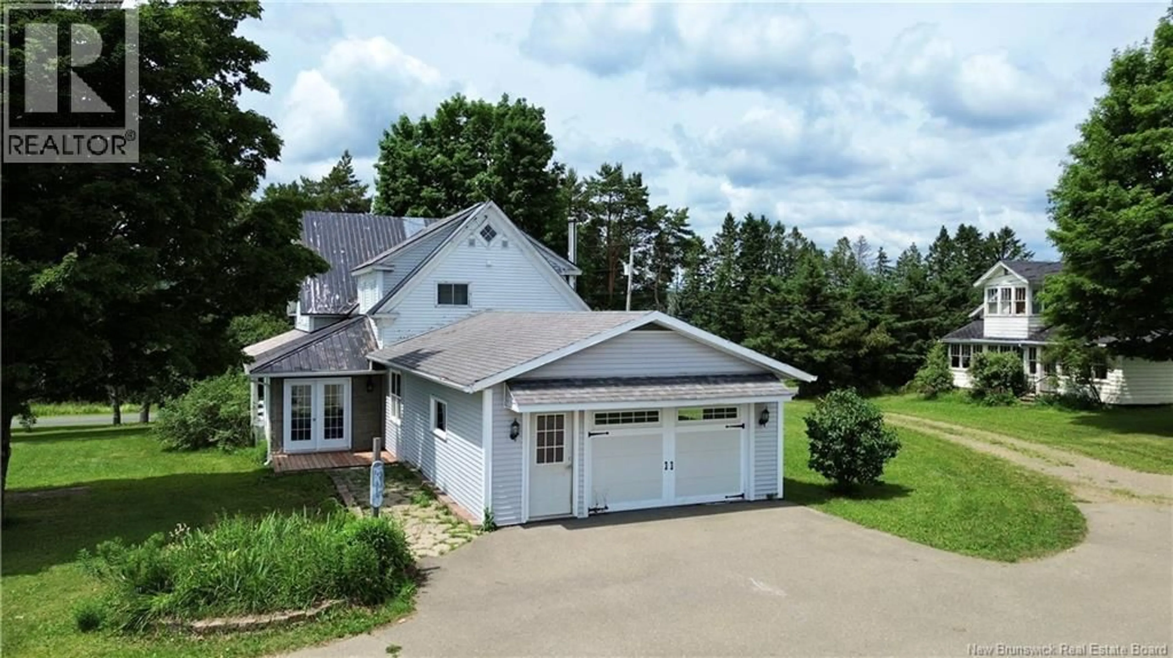 A pic from outside/outdoor area/front of a property/back of a property/a pic from drone, street for 480 NORTH VIEW ROAD, North View New Brunswick E7G2J8