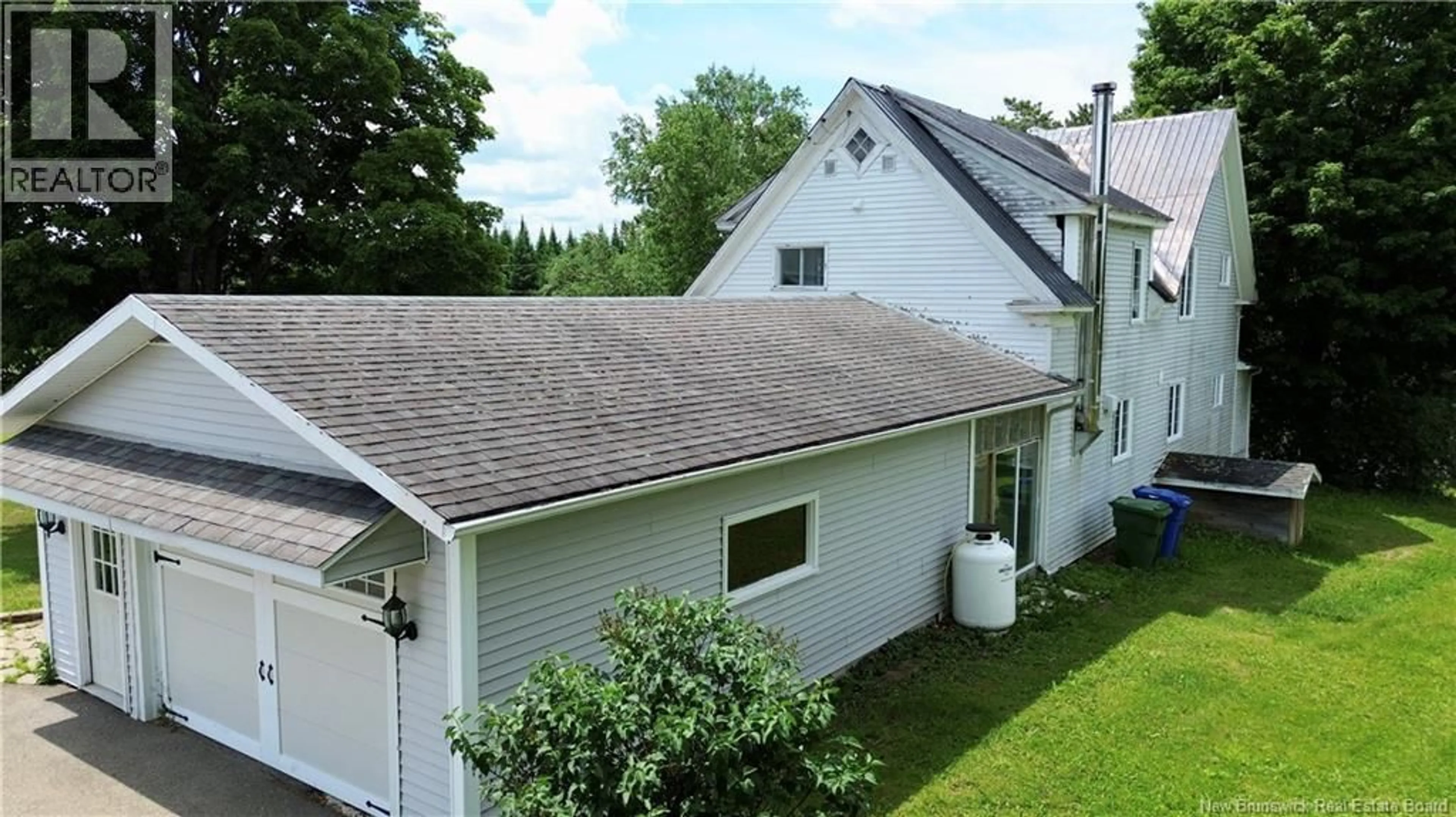 A pic from outside/outdoor area/front of a property/back of a property/a pic from drone, building for 480 NORTH VIEW ROAD, North View New Brunswick E7G2J8