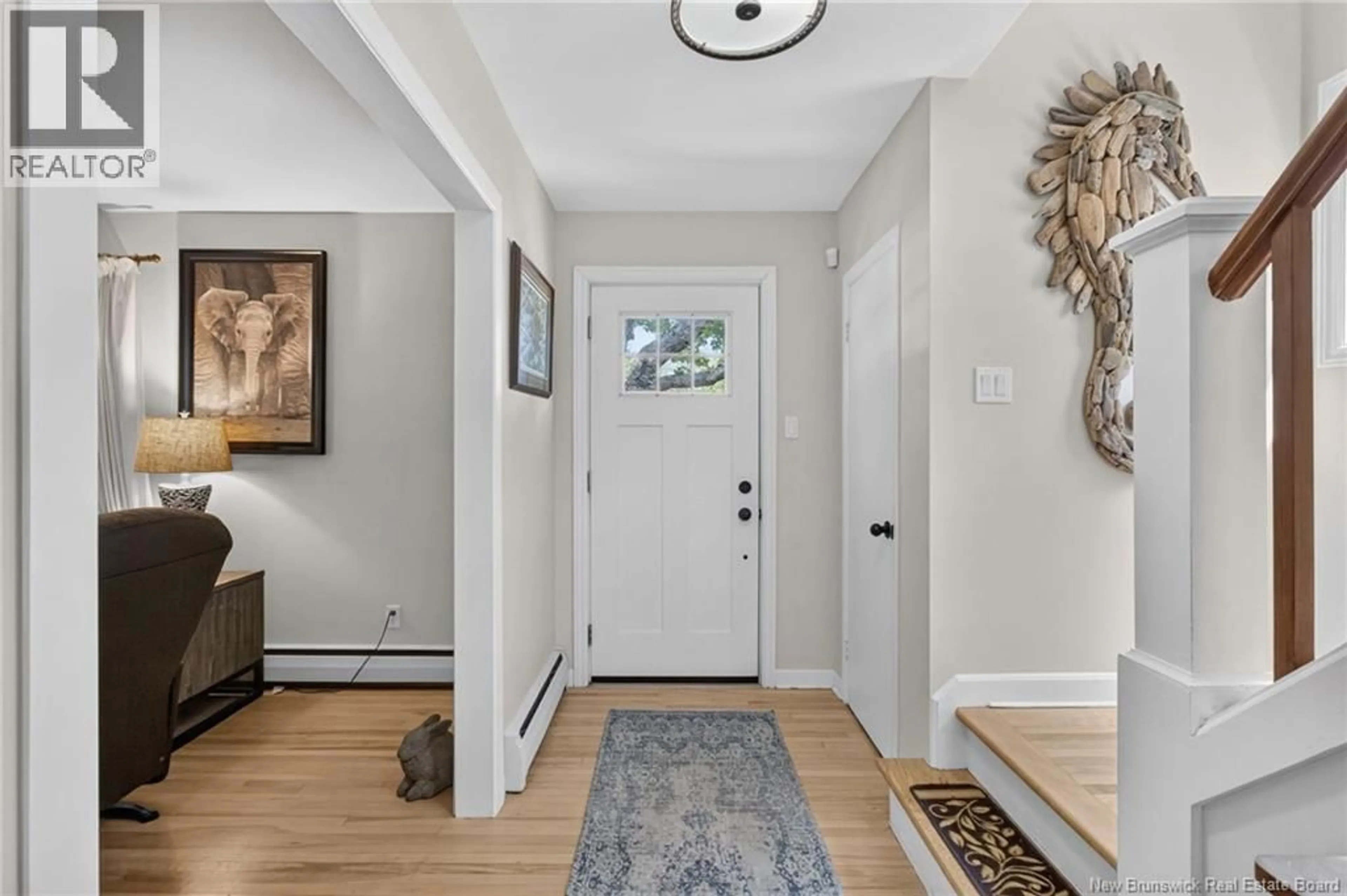 Indoor entryway for 805 YALE AVENUE, Riverview New Brunswick E1B2C5