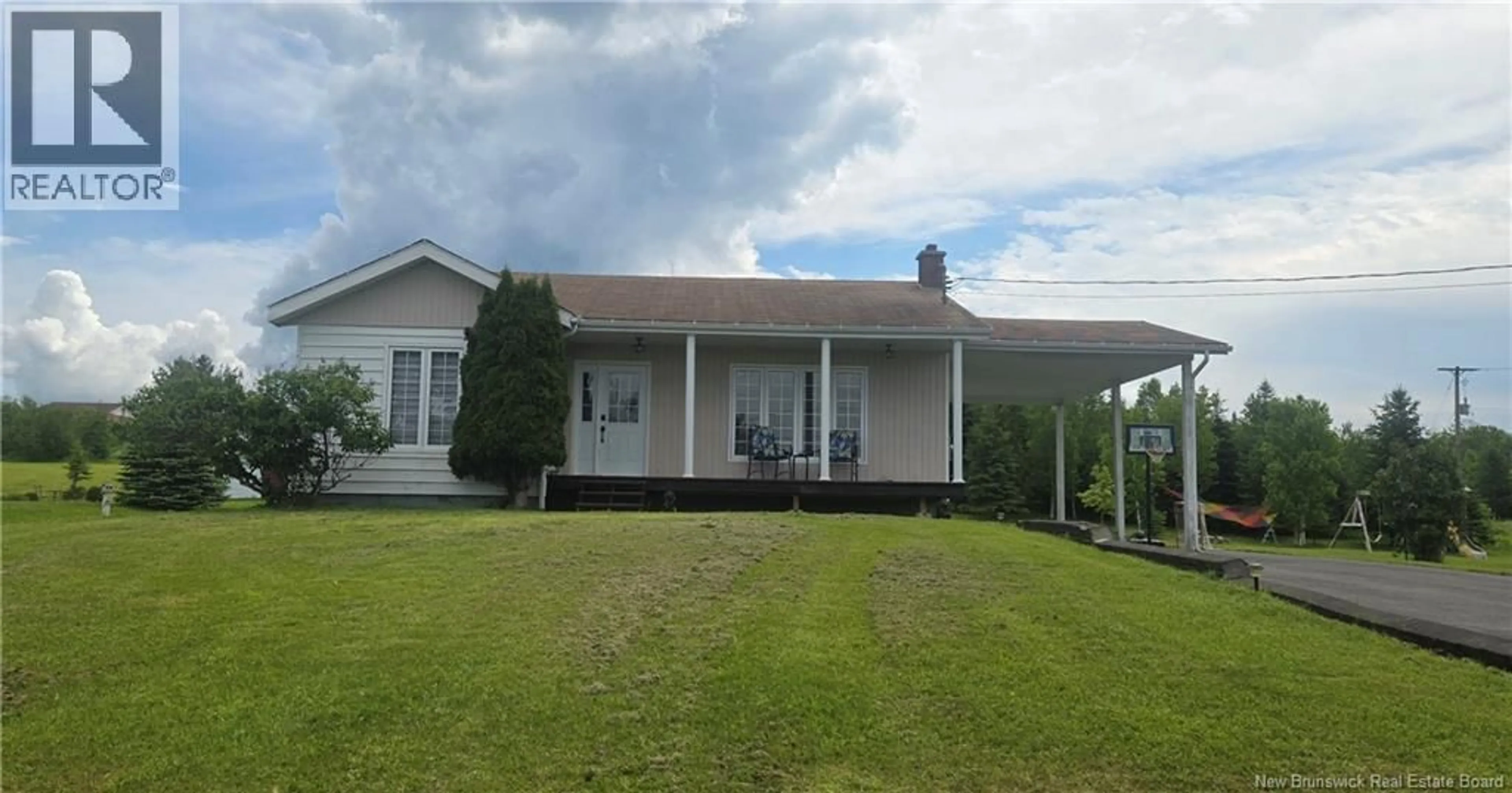 Home with vinyl exterior material, building for 12 BÉLANGER STREET, Saint-Arthur New Brunswick E3N5P1