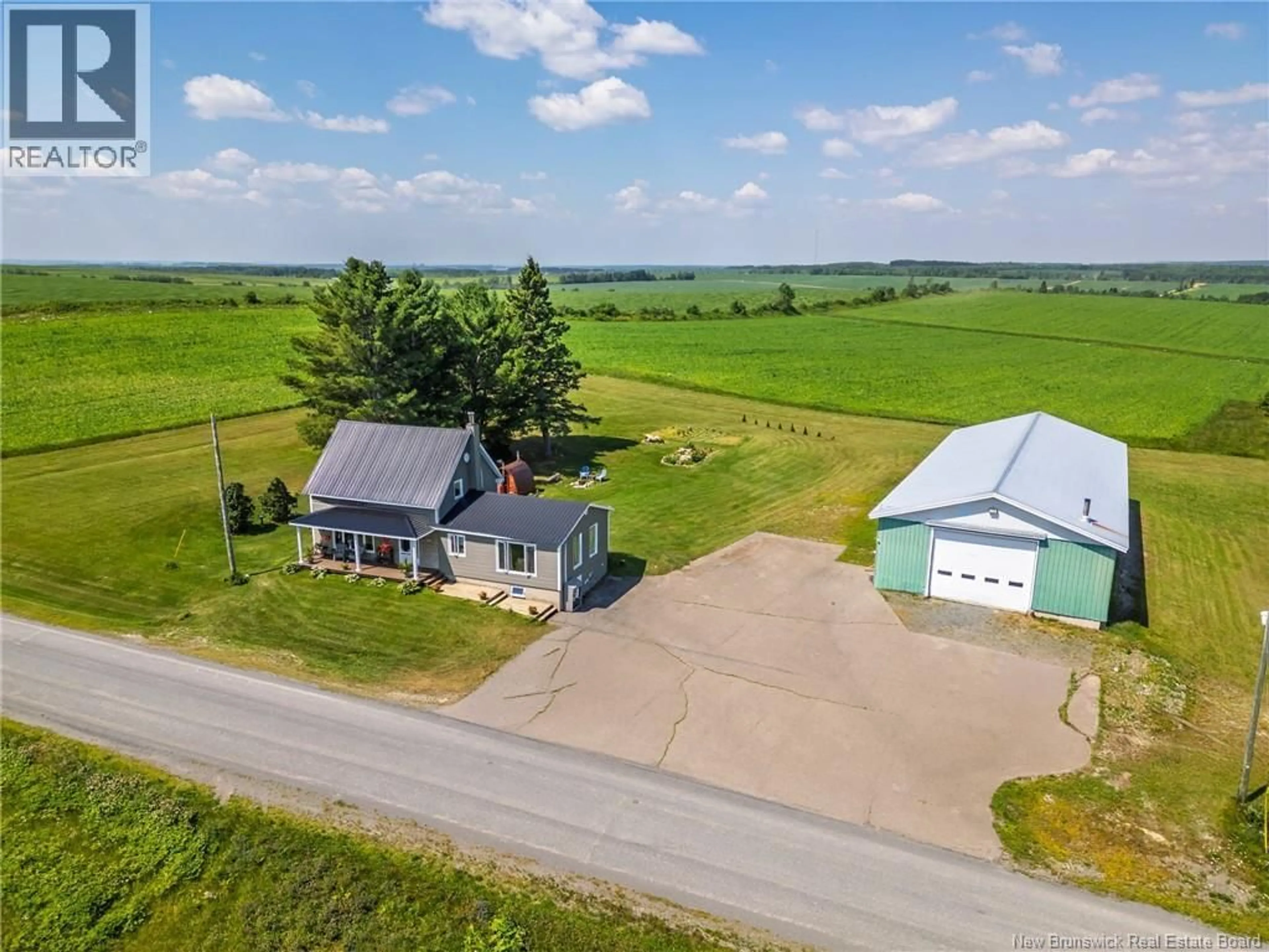 A pic from outside/outdoor area/front of a property/back of a property/a pic from drone, building for 770 MONTAGNE A COMEAU, Saint-André New Brunswick E3Y3G5