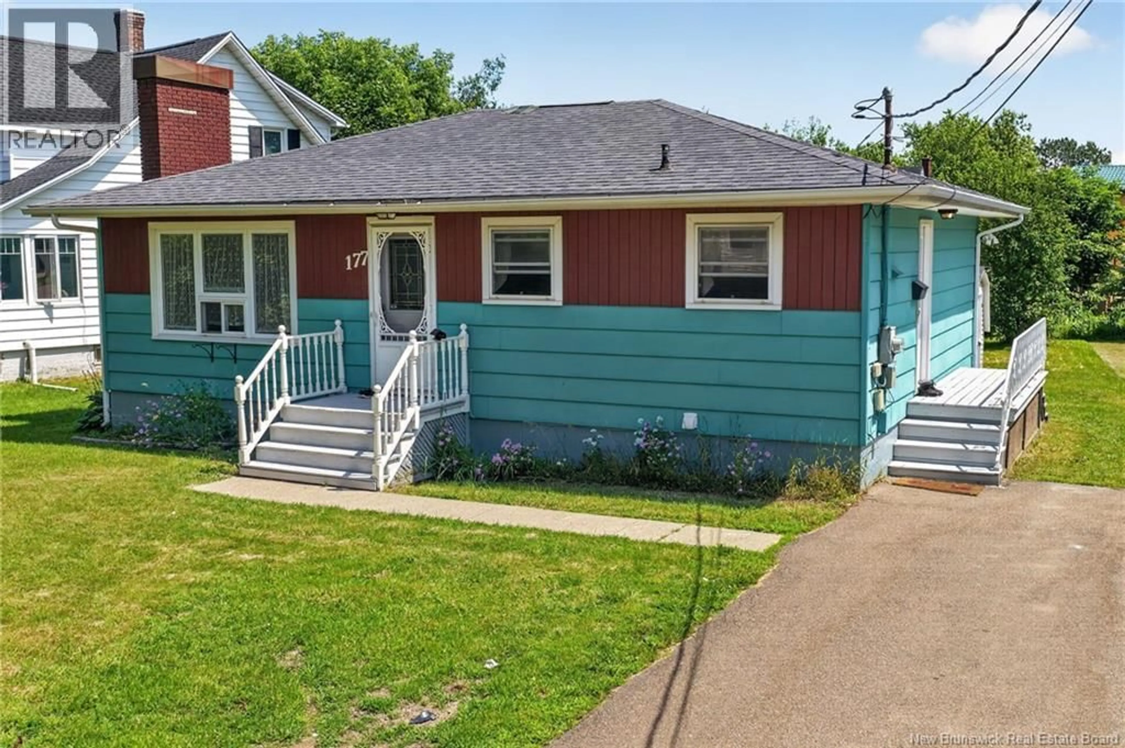 A pic from outside/outdoor area/front of a property/back of a property/a pic from drone, street for 177 BROADWAY STREET, Moncton New Brunswick E1A3Y3