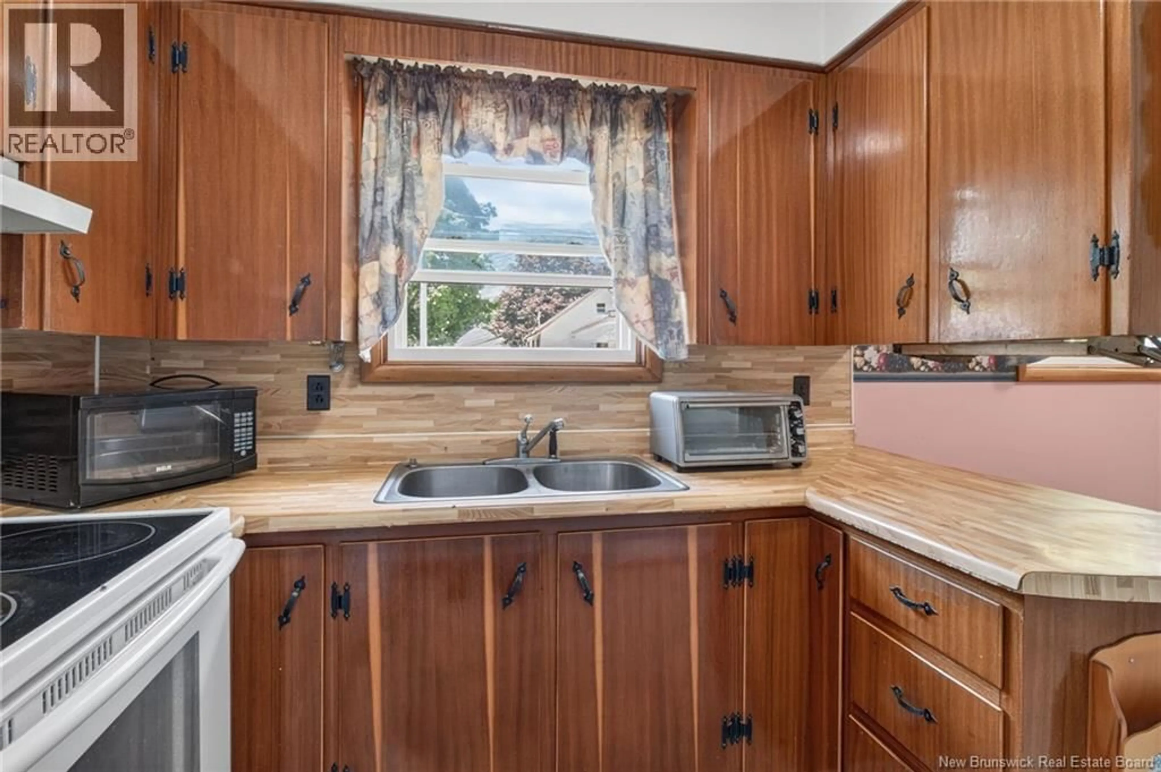 Standard kitchen, unknown for 177 BROADWAY STREET, Moncton New Brunswick E1A3Y3