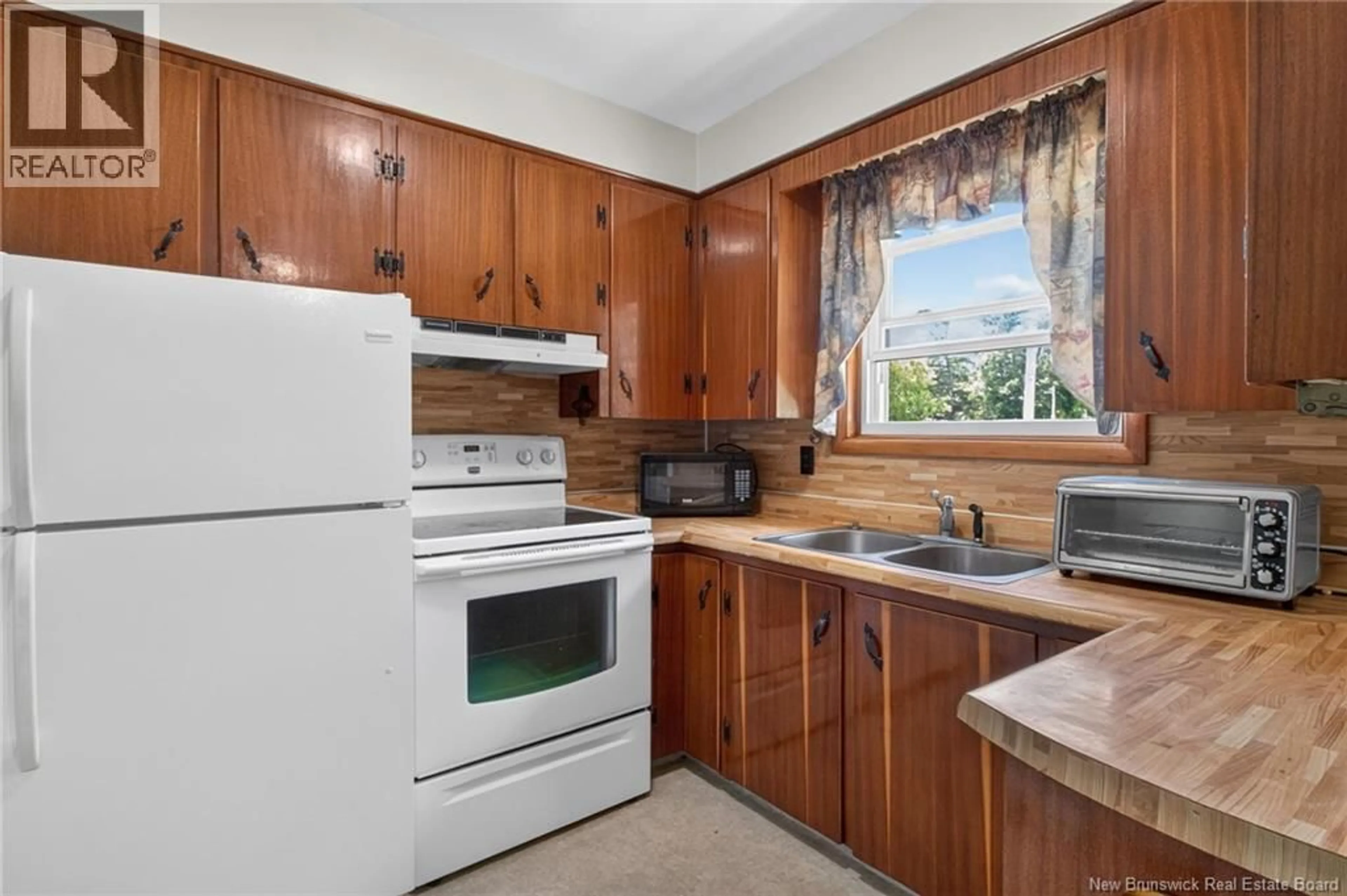 Standard kitchen, unknown for 177 BROADWAY STREET, Moncton New Brunswick E1A3Y3