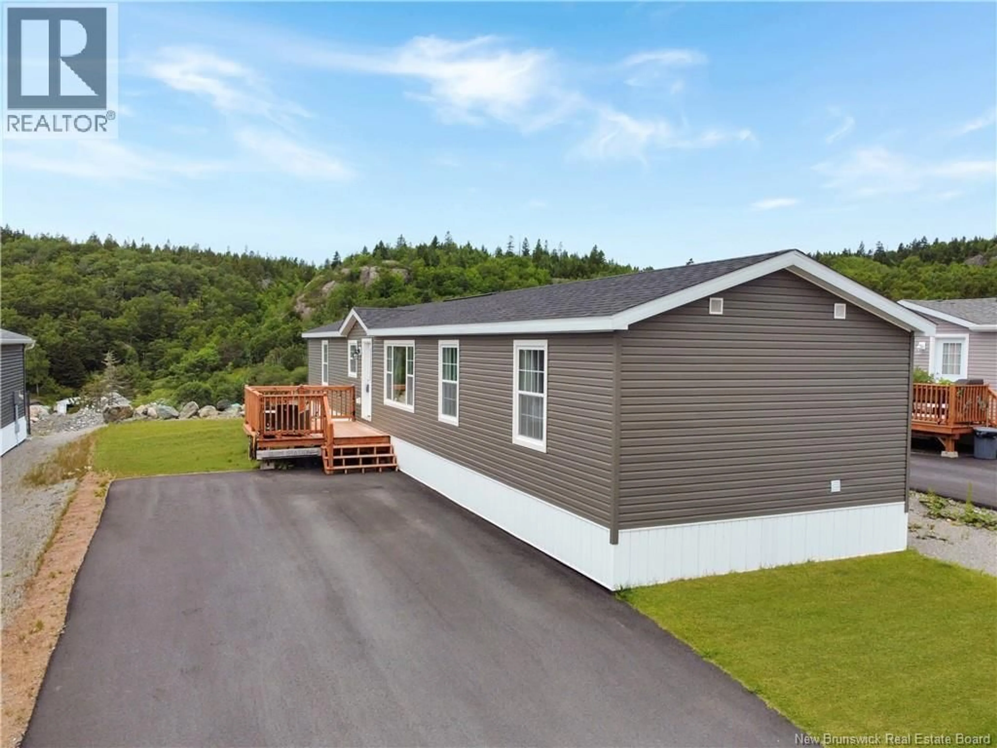 Home with vinyl exterior material, unknown for 41 REX HURLEY BOULEVARD, Saint John New Brunswick E2H0B6