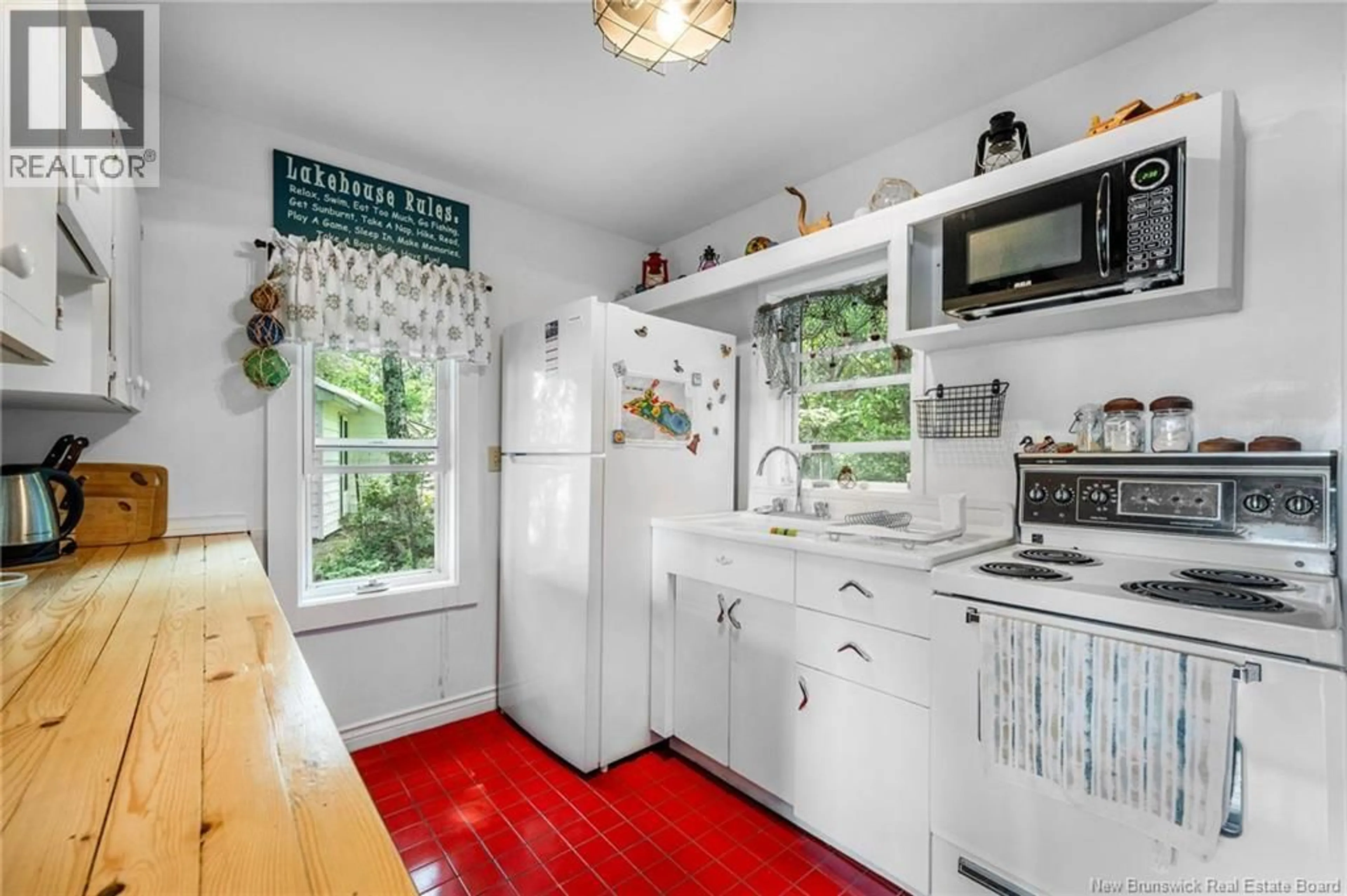 Standard kitchen, unknown for 160 BESSIE'S GARDEN LANE, Harvey New Brunswick E6K2J4
