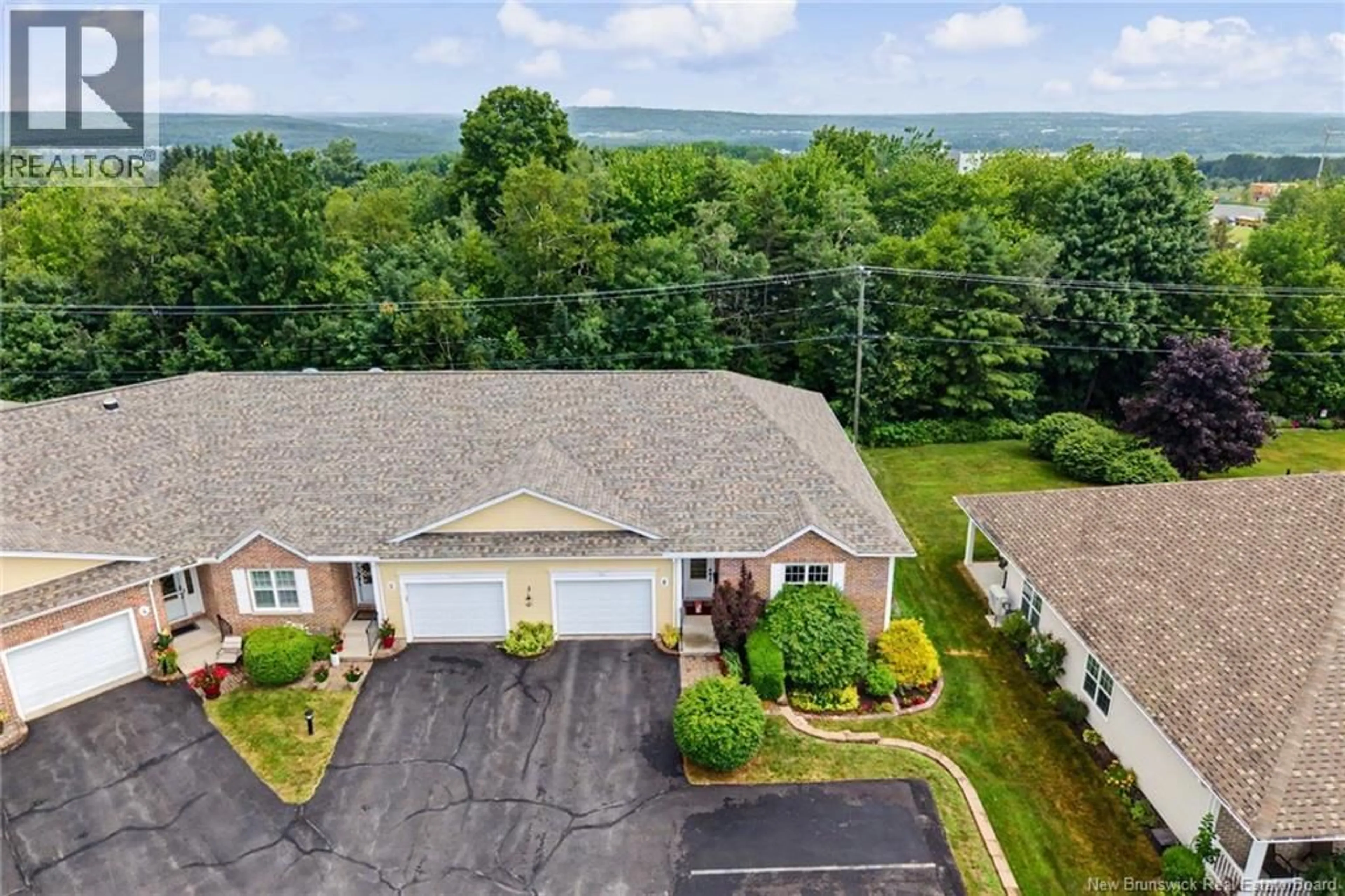 A pic from outside/outdoor area/front of a property/back of a property/a pic from drone, water/lake/river/ocean view for 6 - 28 SARAHS LANE, Fredericton New Brunswick E3B0G1