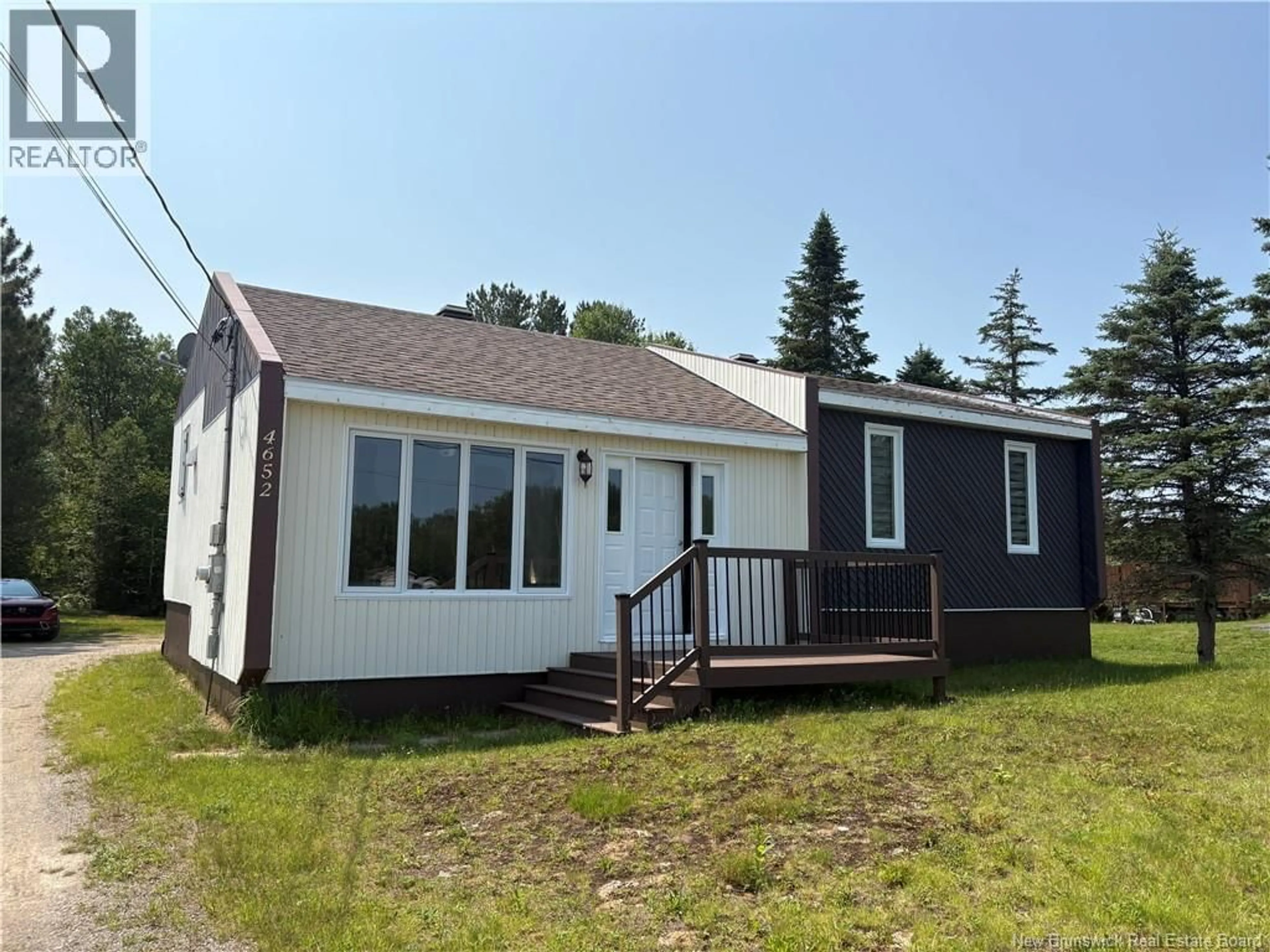 Home with vinyl exterior material, building for 4652 ROUTE 134, Allardville New Brunswick E8L1C4