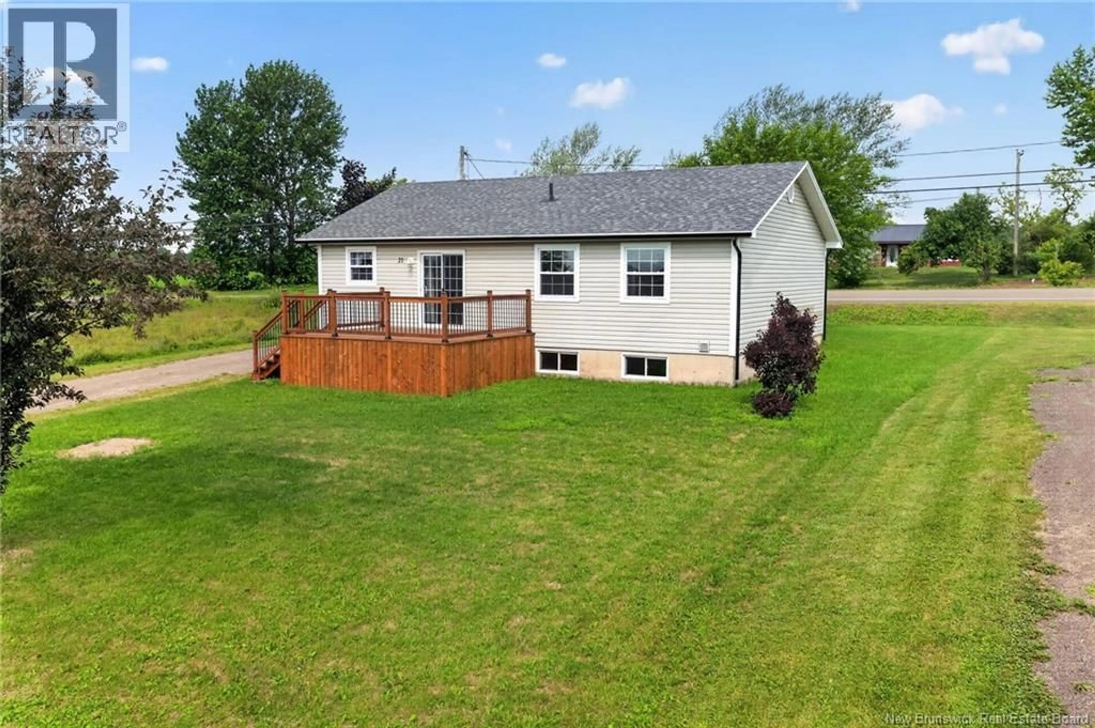 A pic from outside/outdoor area/front of a property/back of a property/a pic from drone, unknown for 21 WORTMAN, Salisbury New Brunswick E4J3K9
