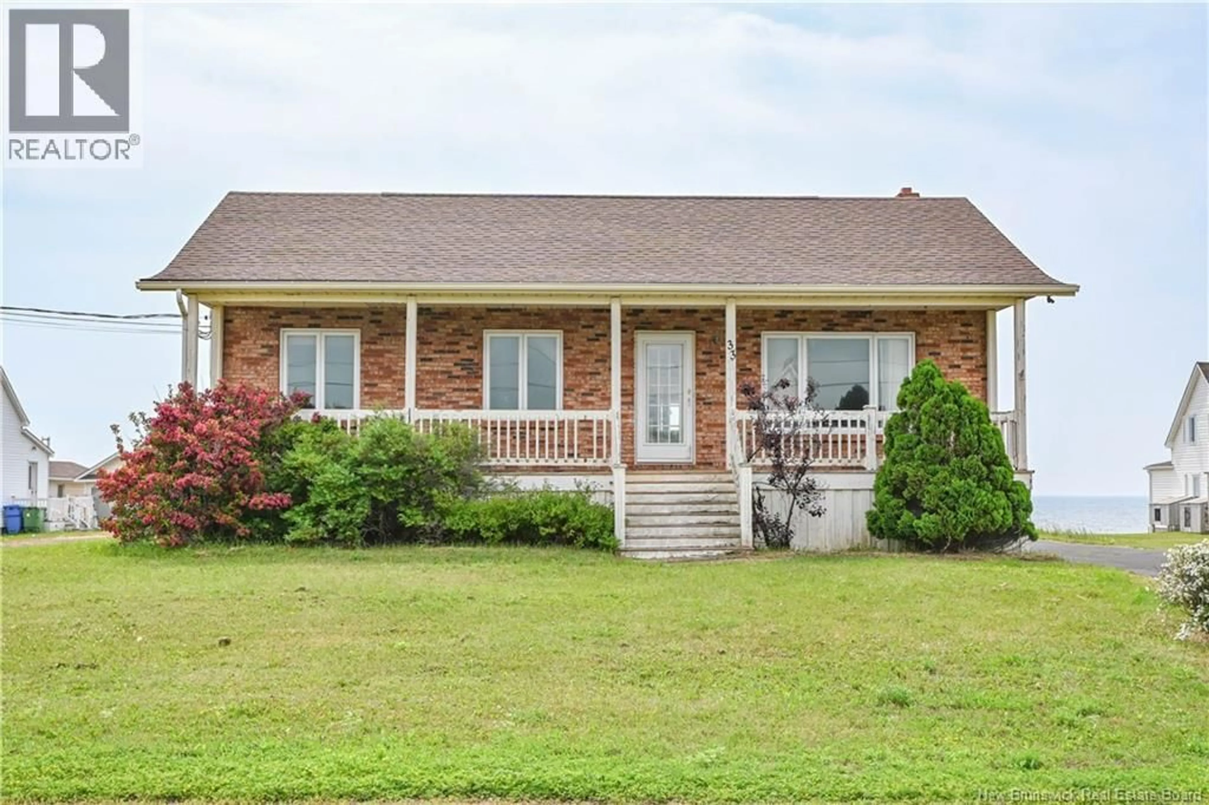 Home with brick exterior material, unknown for 33 PAULIN STREET, Saint-Marie-Saint-Raphaël New Brunswick E8T1T7