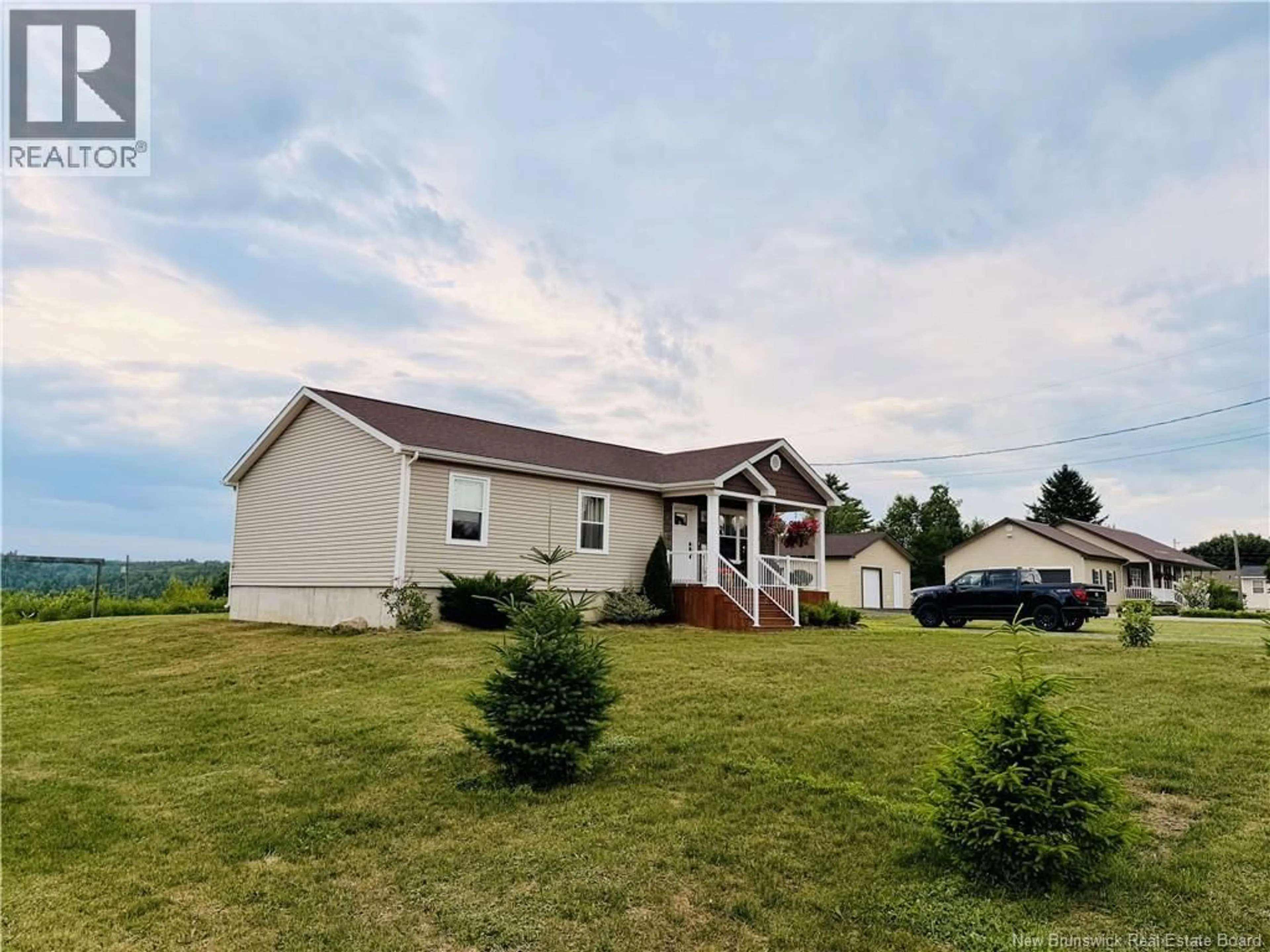 Home with vinyl exterior material, unknown for 597 WATER STREET, Miramichi New Brunswick E1N6W1