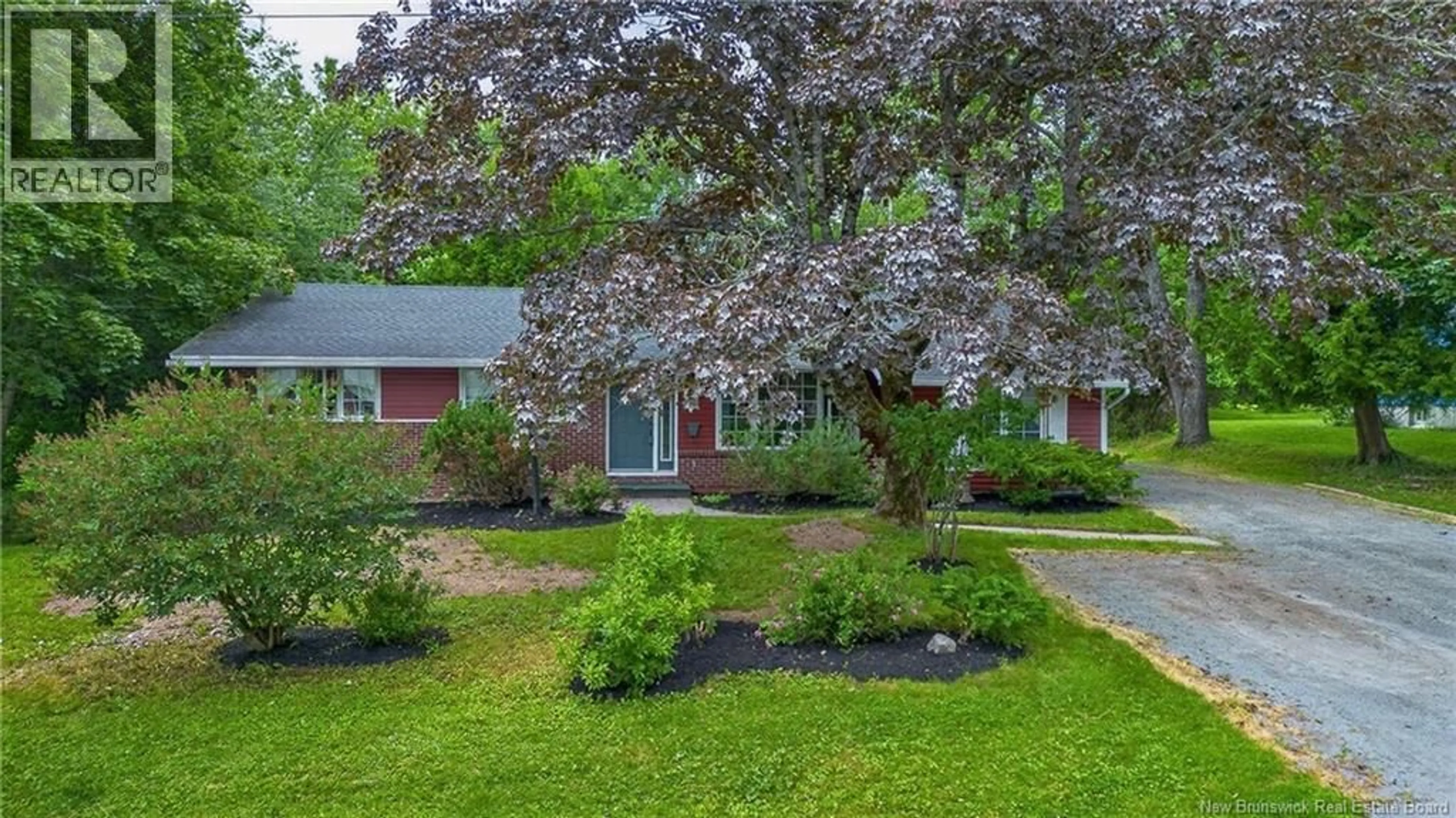 A pic from outside/outdoor area/front of a property/back of a property/a pic from drone, street for 18 FOREST ROAD, Rothesay New Brunswick E2H1B5