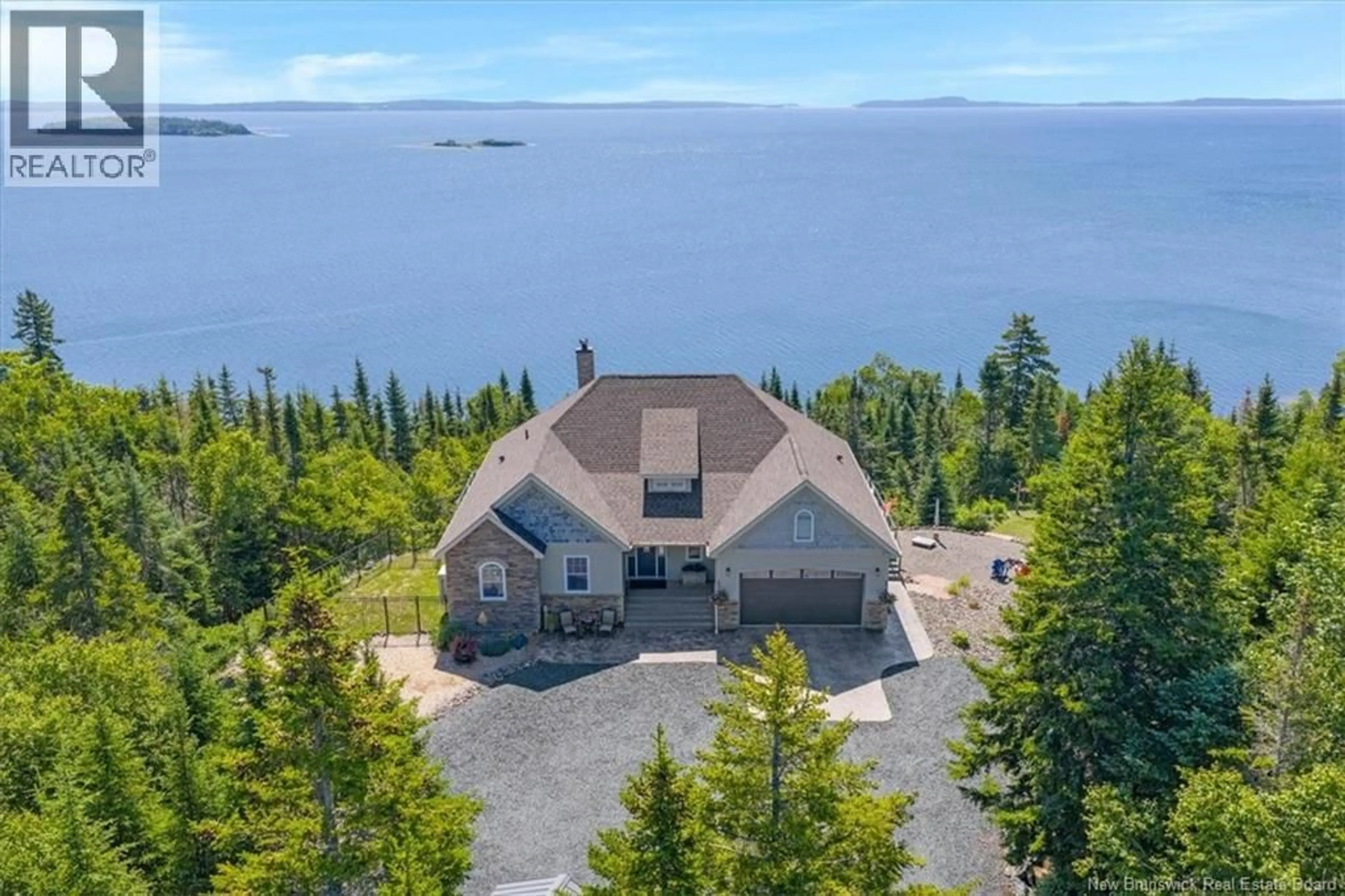 A pic from outside/outdoor area/front of a property/back of a property/a pic from drone, water/lake/river/ocean view for 89 EAGLES PASSAGE, Chamcook New Brunswick E5B0A9
