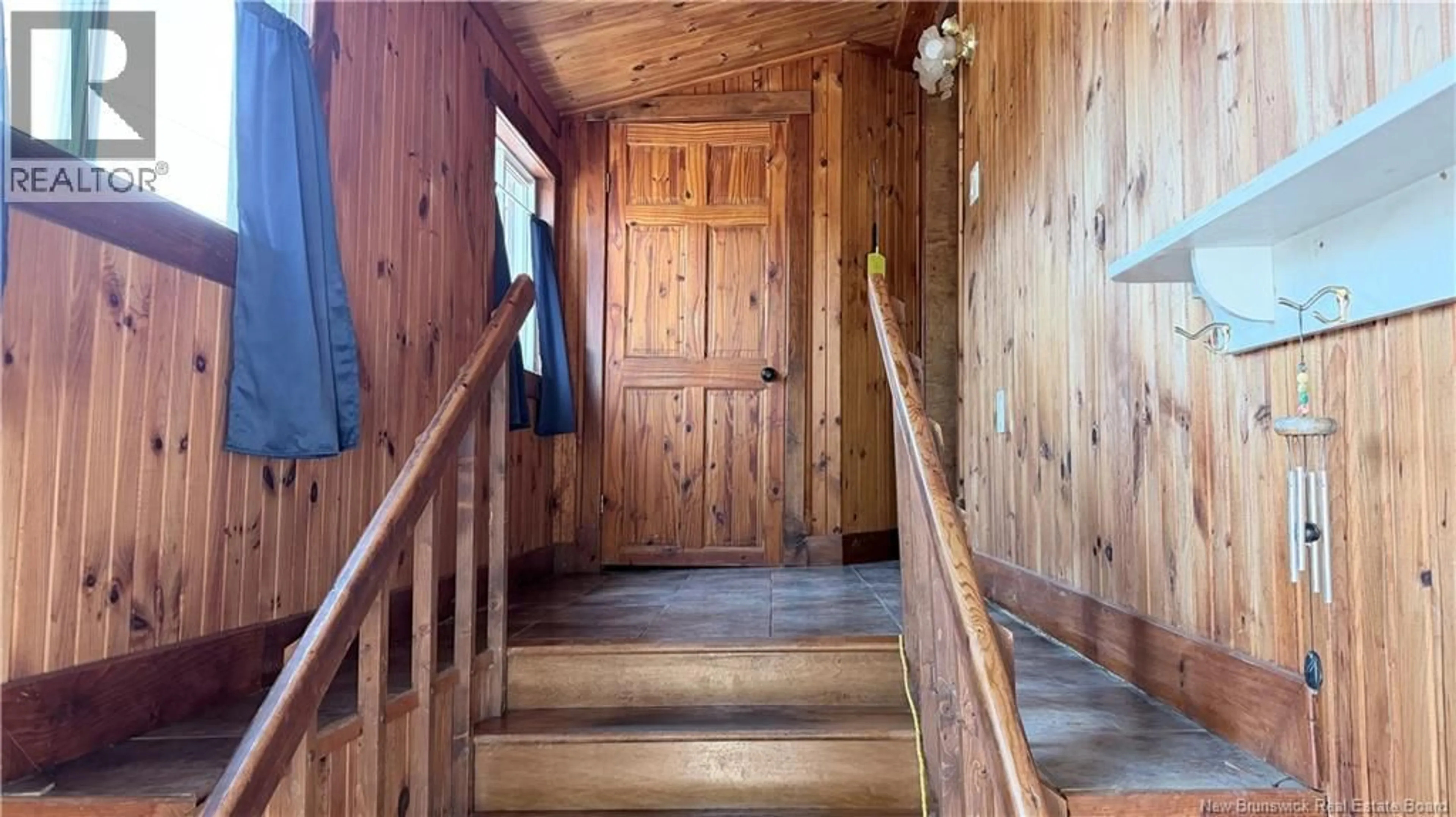 Indoor foyer for 5005 ROUTE 103, Hillandale New Brunswick E7H3P9