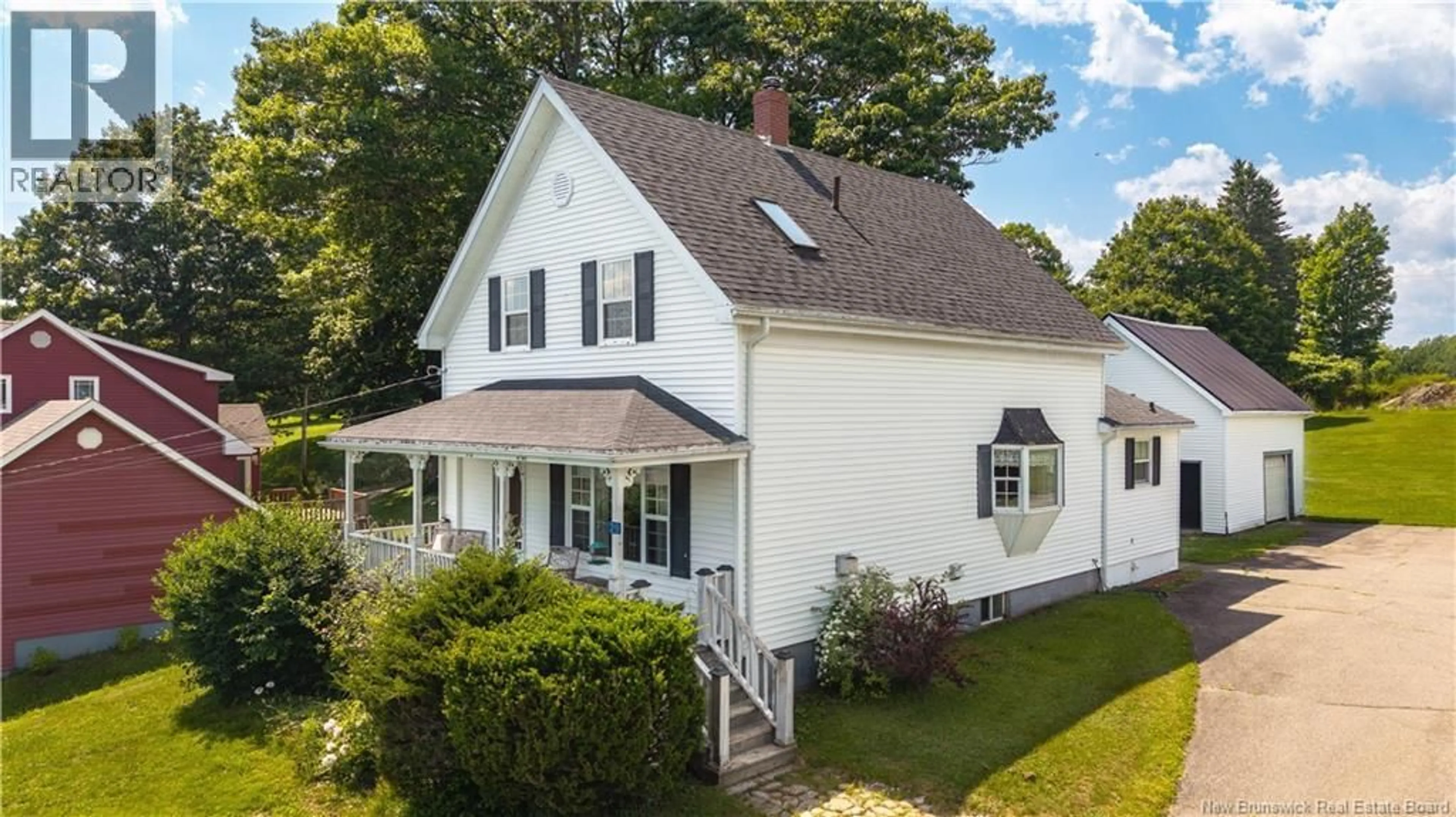 Home with vinyl exterior material, street for 29 SOUTH STREET, St George New Brunswick E5C3P6