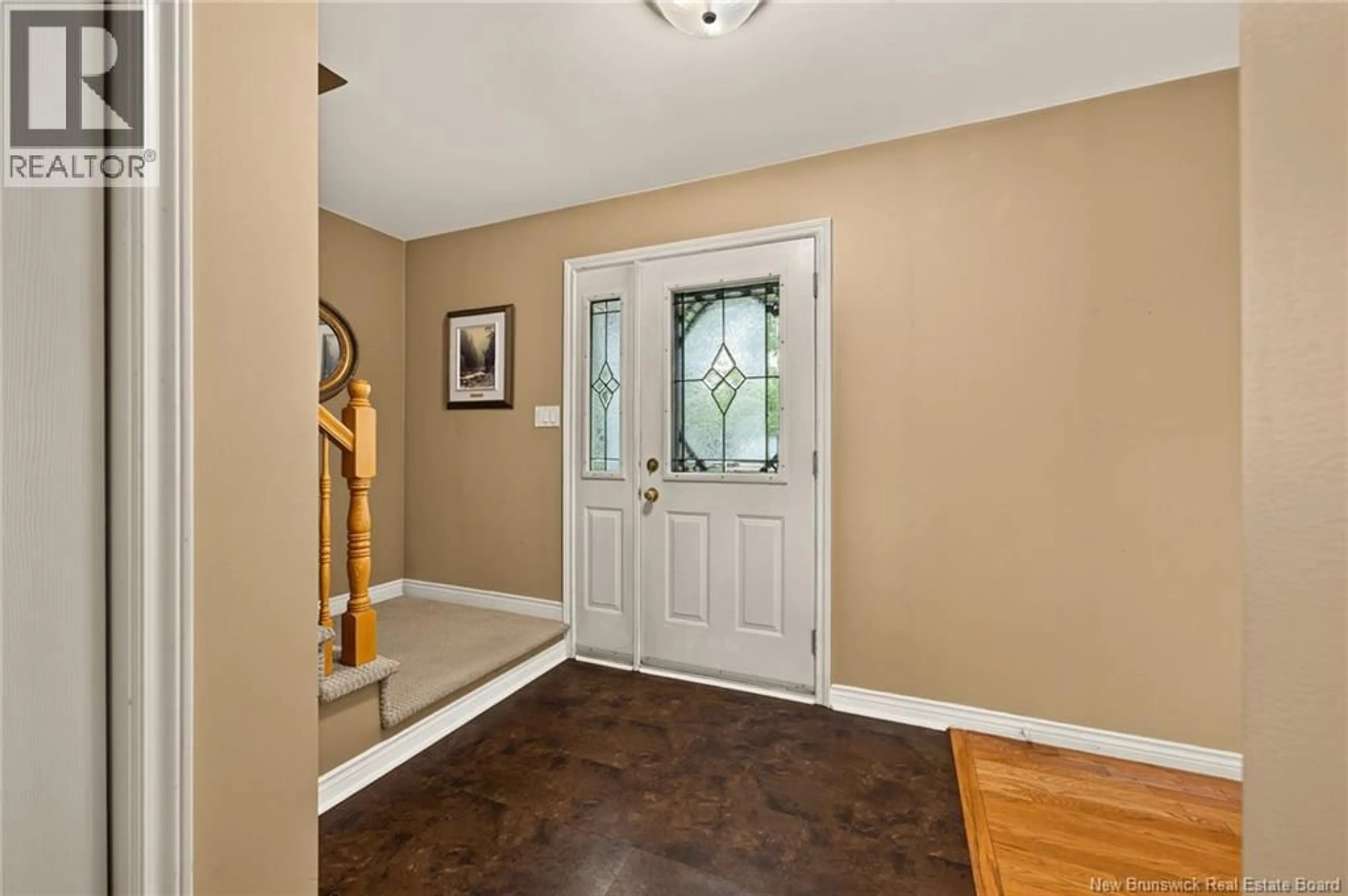 Indoor entryway for 64 BRIDLEWOOD, Moncton New Brunswick E1G2H2