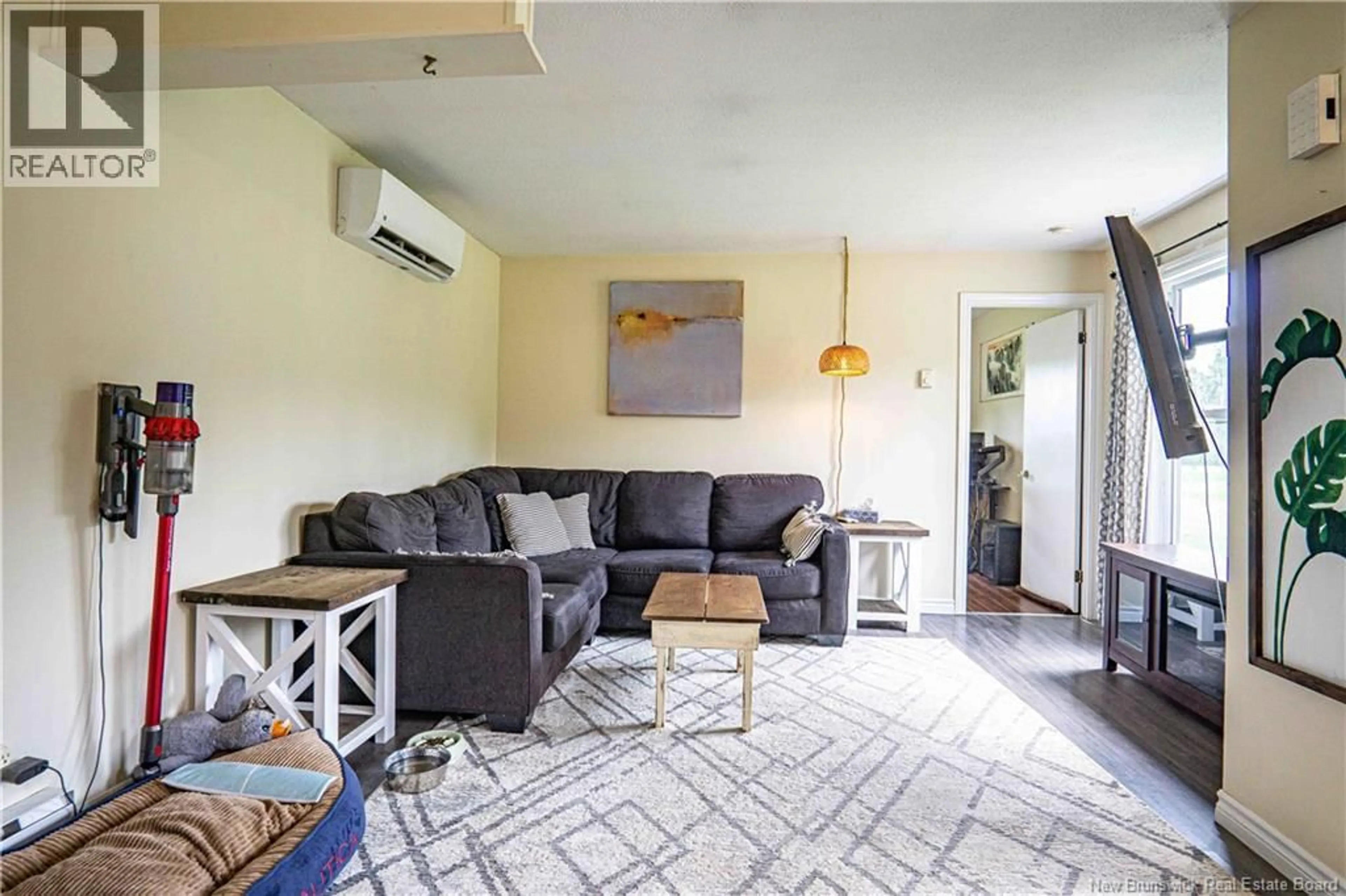 Living room with furniture, unknown for 67 PORTOBELLO DRIVE, Maugerville New Brunswick E6E1J2