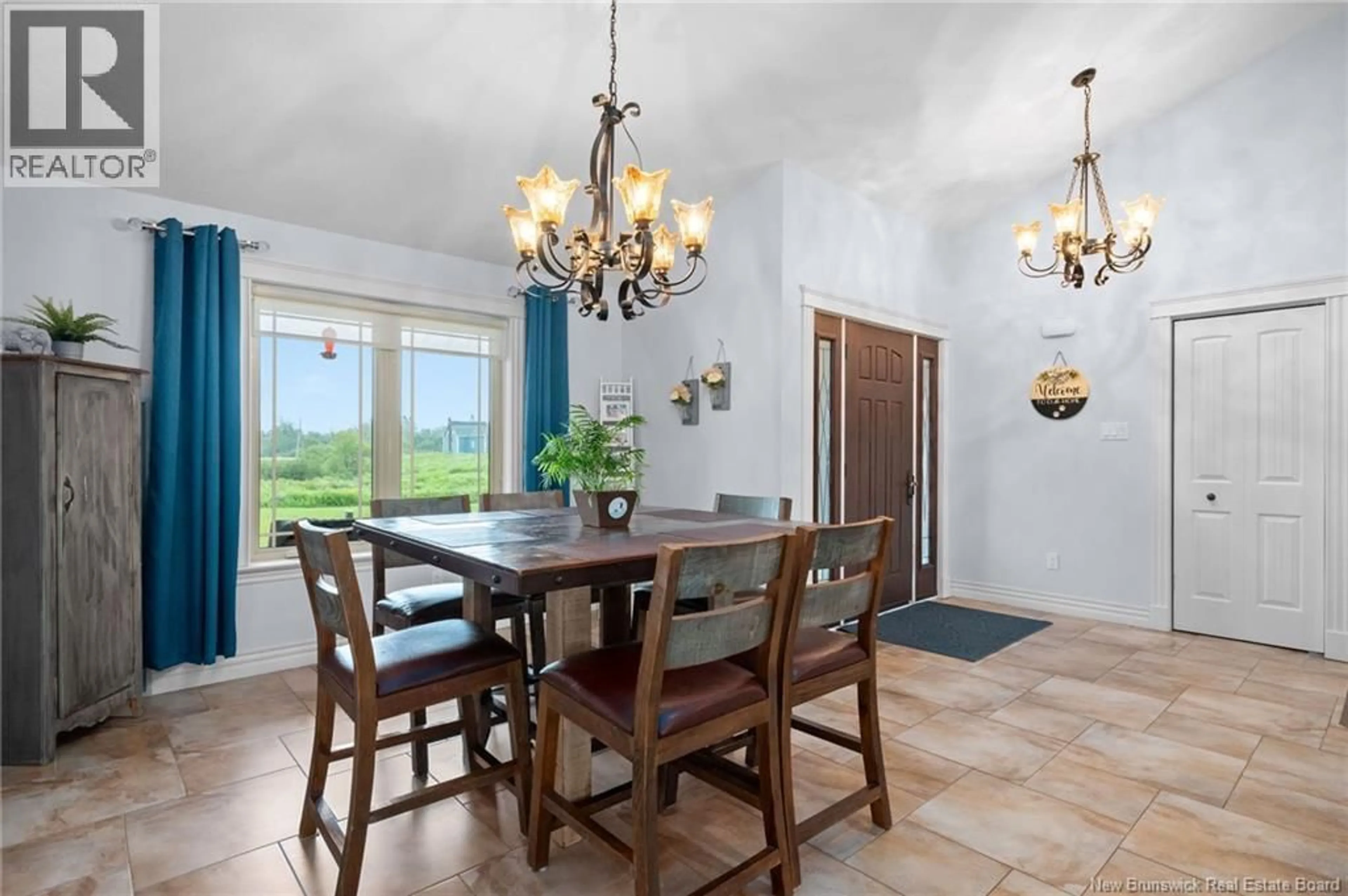 Dining room, unknown for 495 OLD SHEDIAC ROAD, Memramcook New Brunswick E4K1V6
