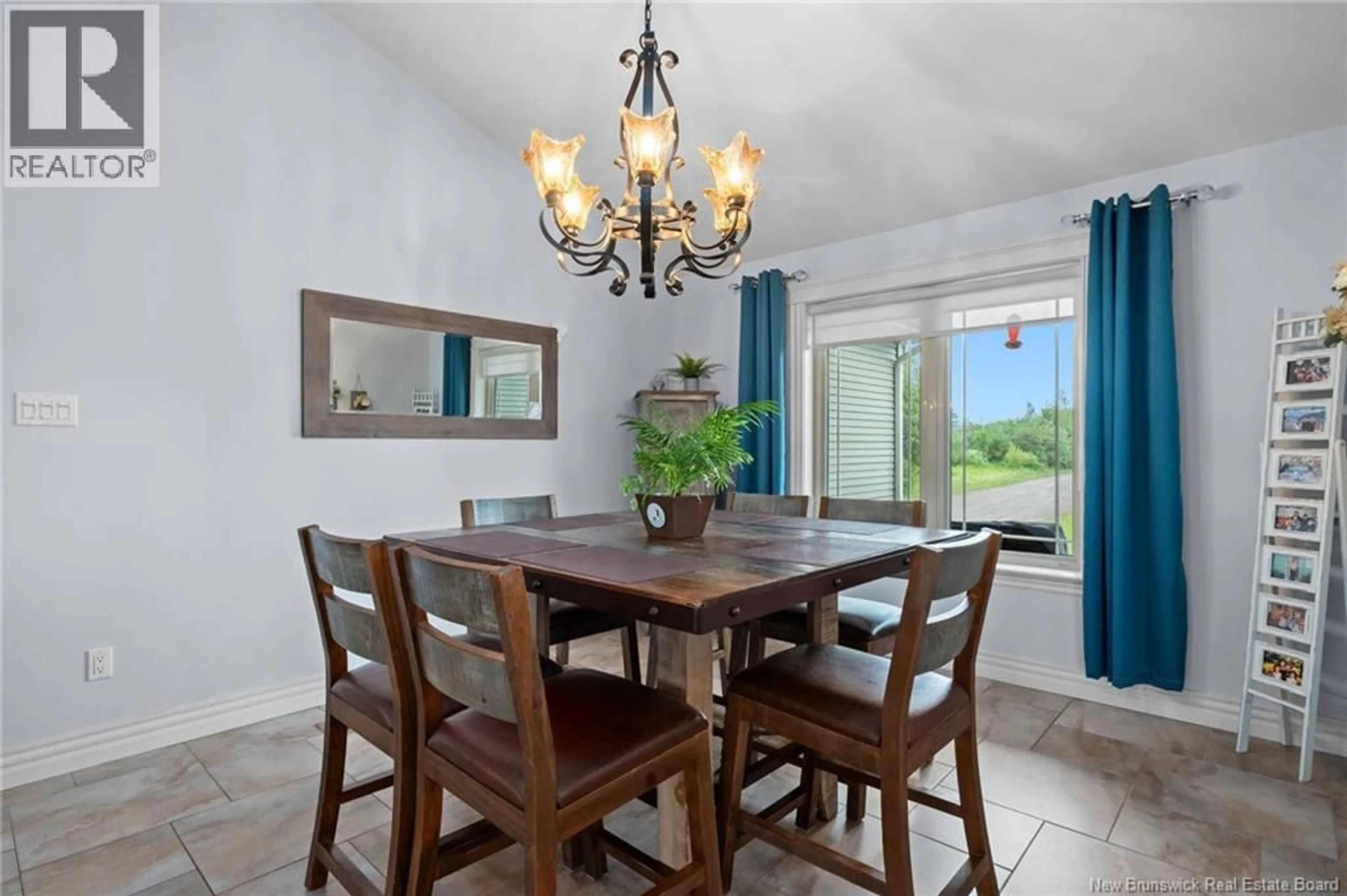 Dining room, ceramic/tile floor for 495 OLD SHEDIAC ROAD, Memramcook New Brunswick E4K1V6