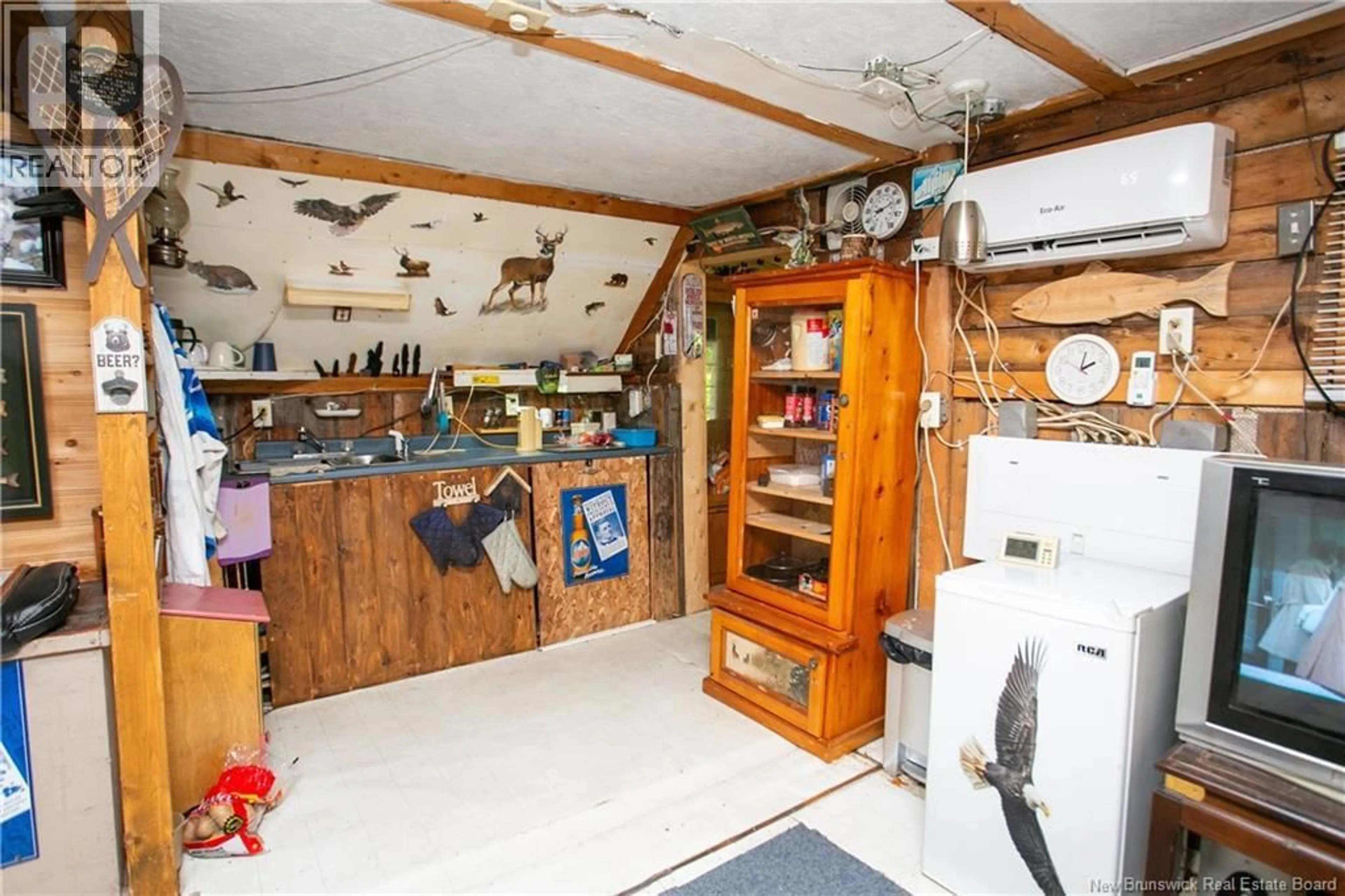 Standard kitchen, unknown for 200 CROSS CREEK ROAD, Nashwaak Bridge New Brunswick E6C2G5
