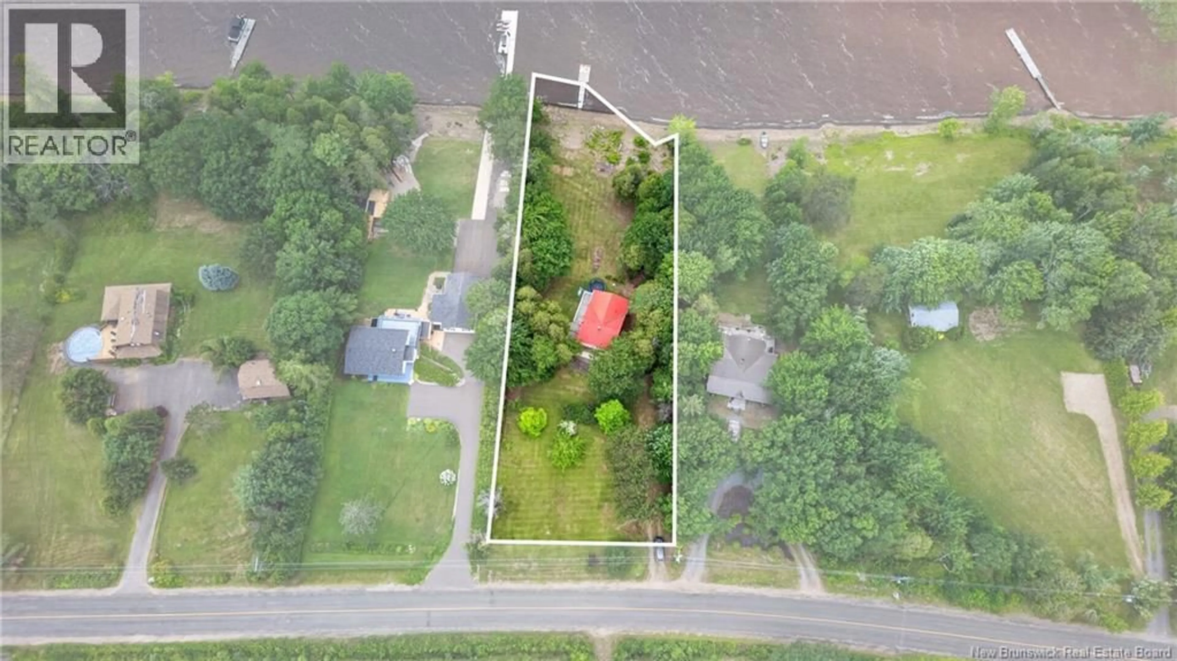 A pic from outside/outdoor area/front of a property/back of a property/a pic from drone, water/lake/river/ocean view for 1550 SCENIC NARROWS BOULEVARD, Cambridge-Narrows New Brunswick E4C2P2