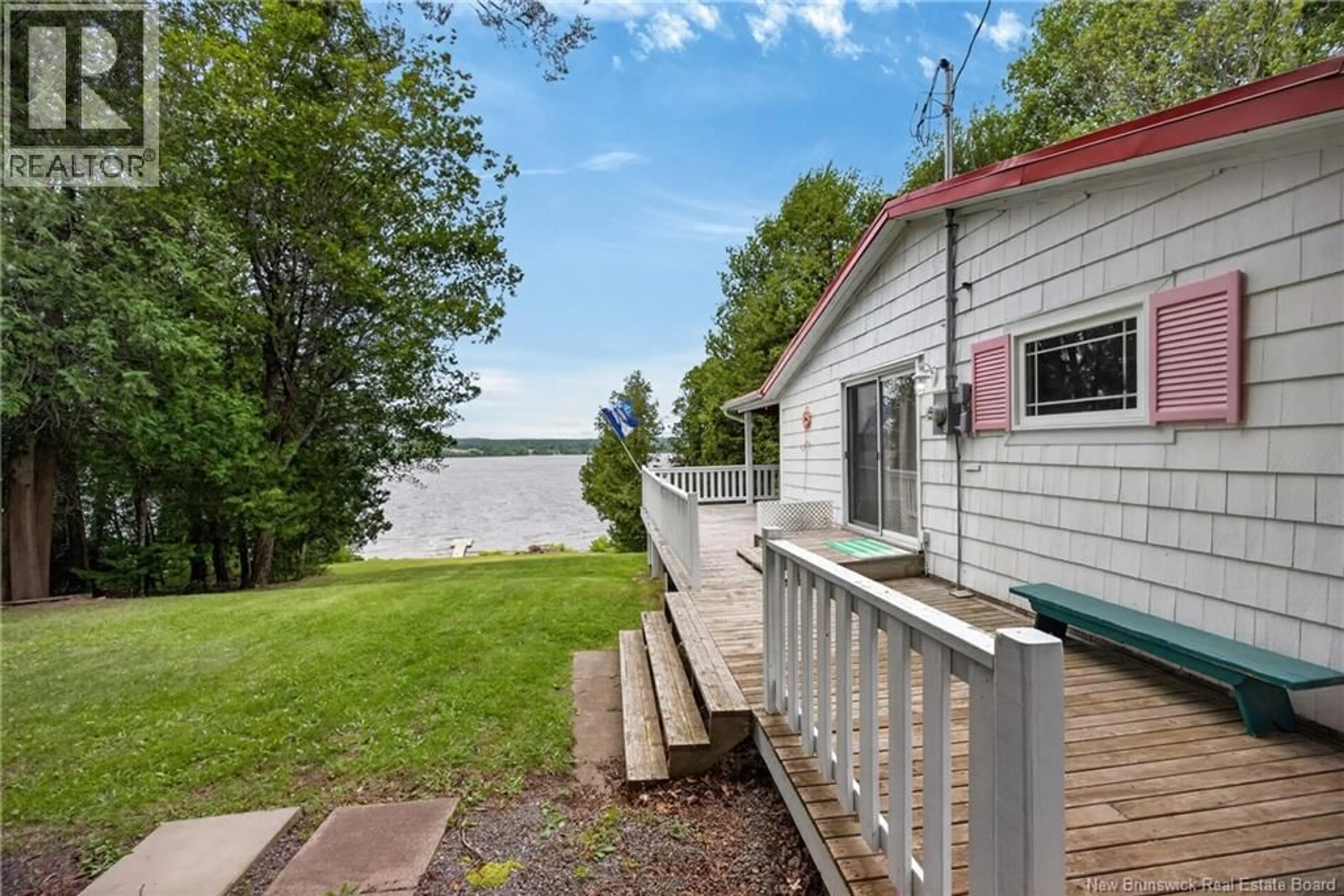 Patio, water/lake/river/ocean view for 1550 SCENIC NARROWS BOULEVARD, Cambridge-Narrows New Brunswick E4C2P2