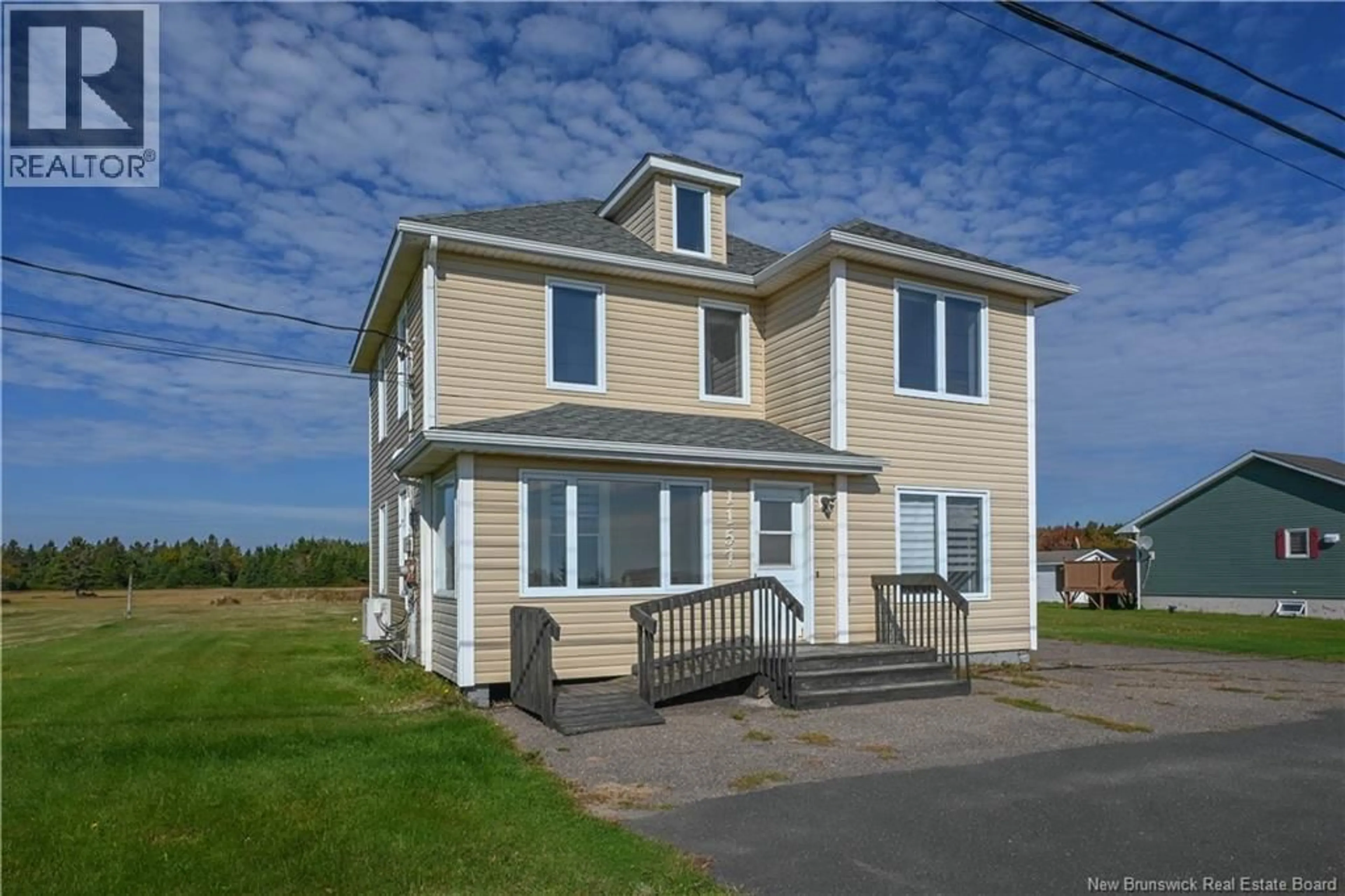 Home with vinyl exterior material, building for 1157 DE LA MER BOULEVARD, Saint-Marie-Saint-Raphaël New Brunswick E8T1V8