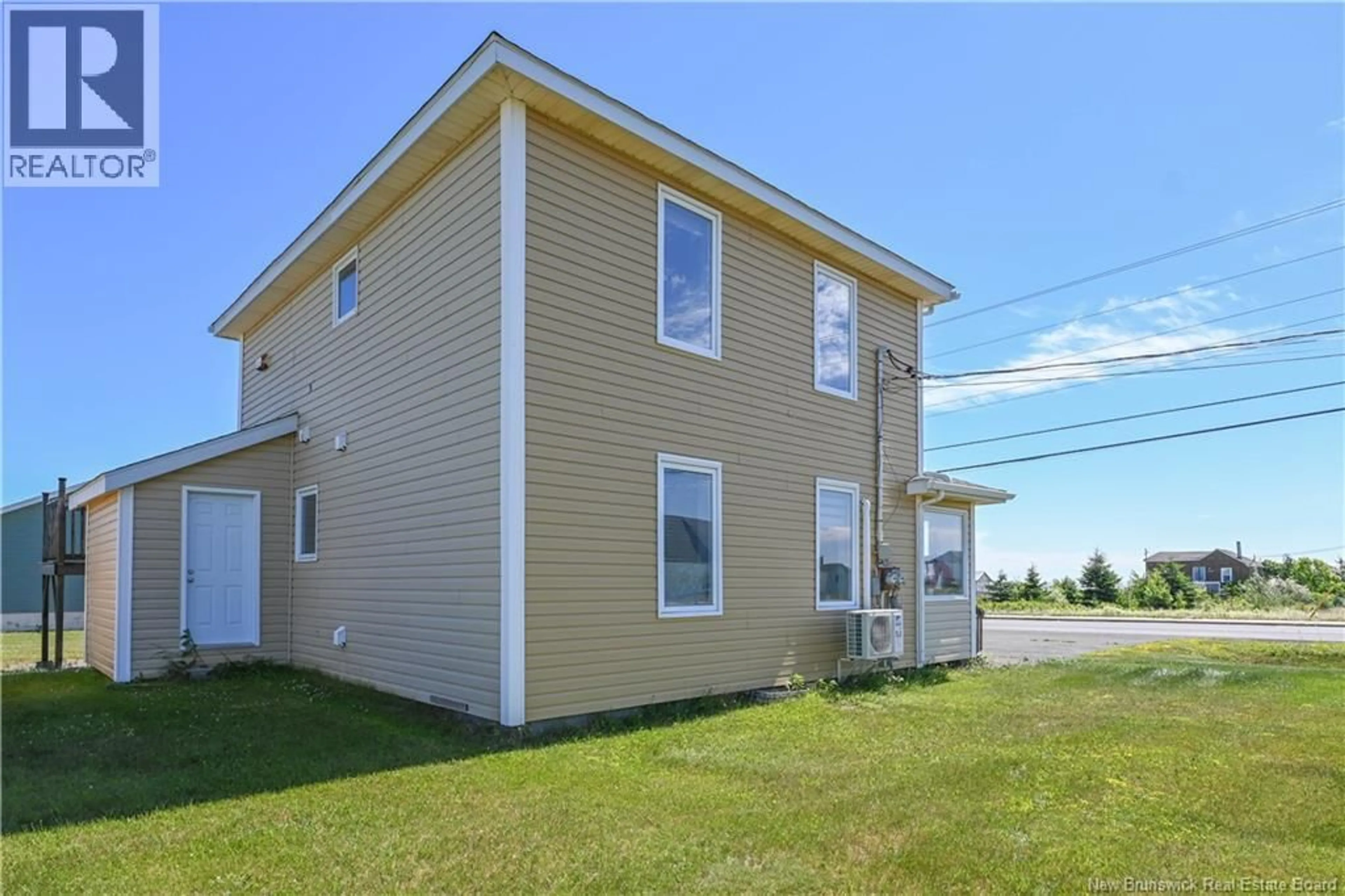 Home with vinyl exterior material, building for 1157 DE LA MER BOULEVARD, Saint-Marie-Saint-Raphaël New Brunswick E8T1V8