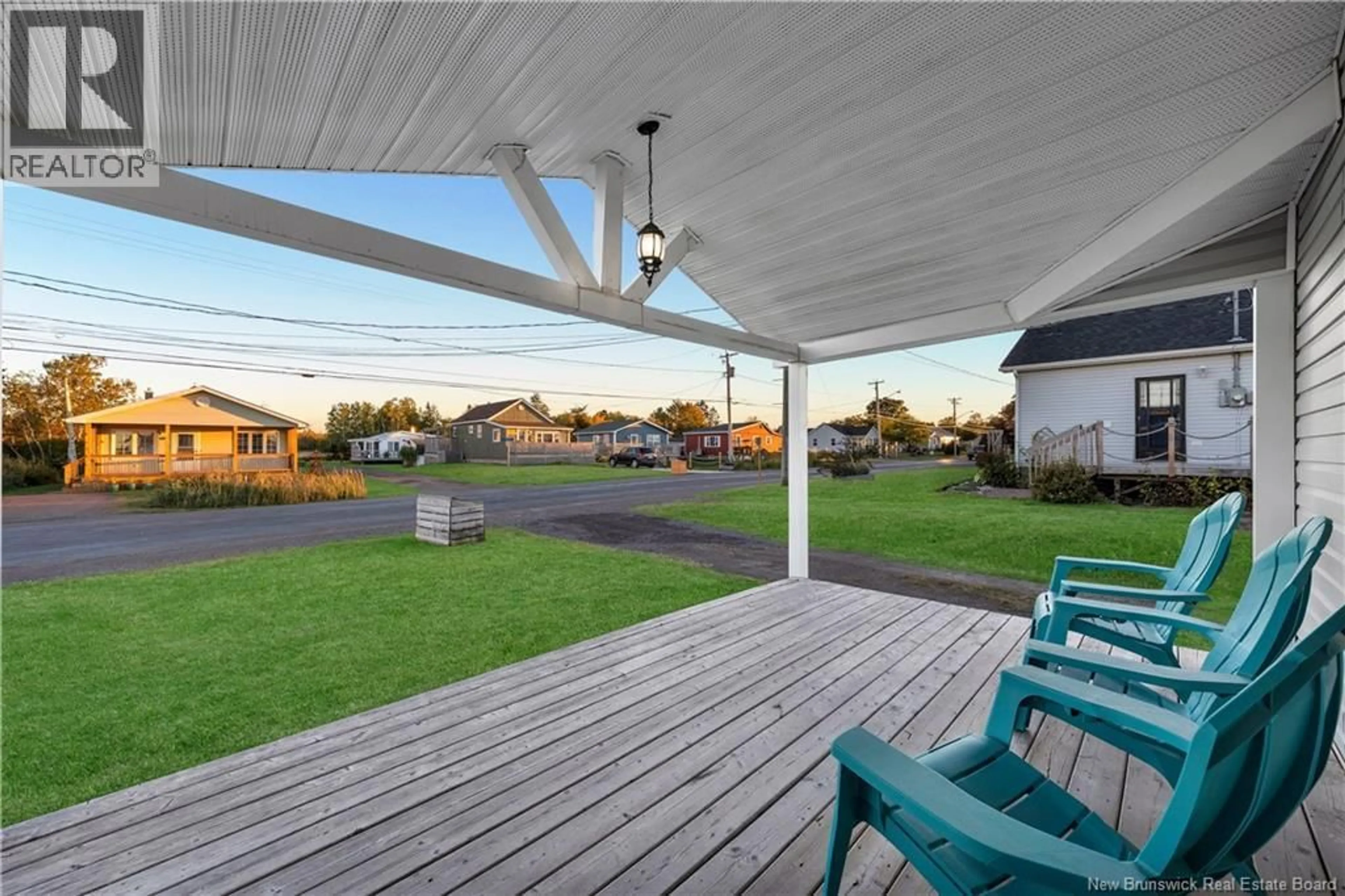 Patio, water/lake/river/ocean view for 116 BRYDGES, Pointe-Du-Chêne New Brunswick E4P3Z4