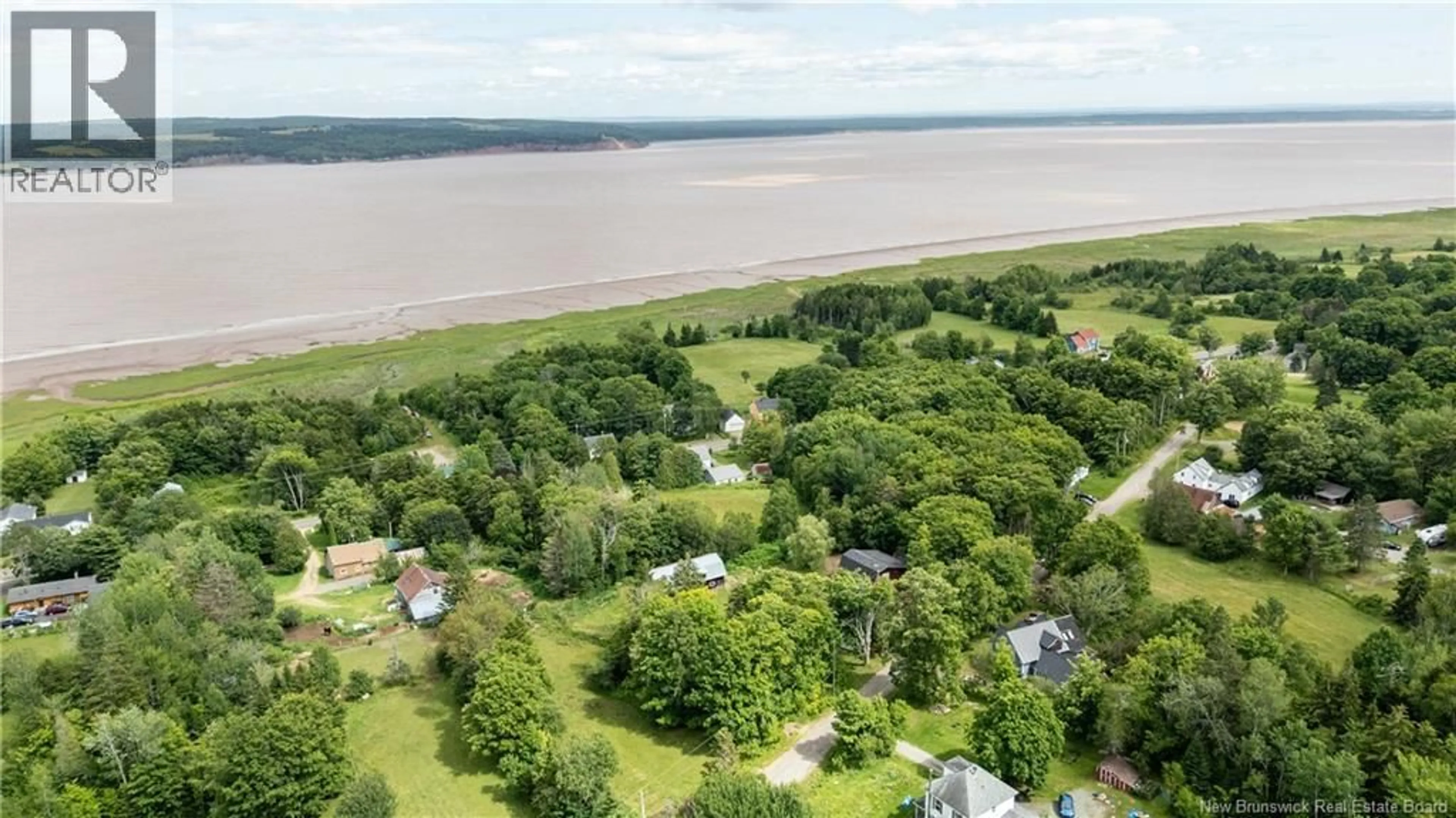 A pic from outside/outdoor area/front of a property/back of a property/a pic from drone, water/lake/river/ocean view for 30 OLD GREAT ROAD, Hopewell Cape New Brunswick E4H3H4