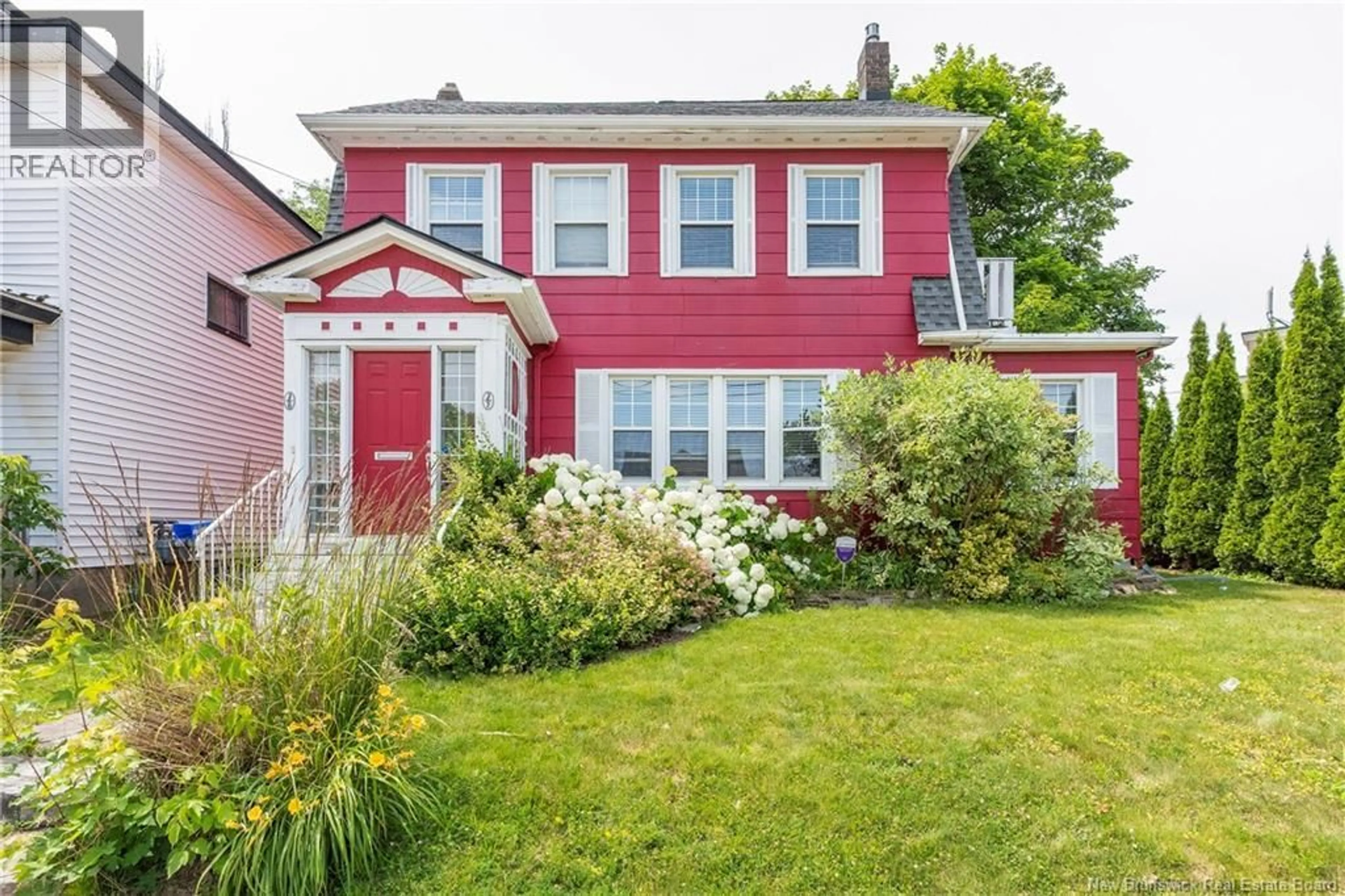 Home with vinyl exterior material, street for 360-362 CAMERON STREET, Moncton New Brunswick E1C5Z6
