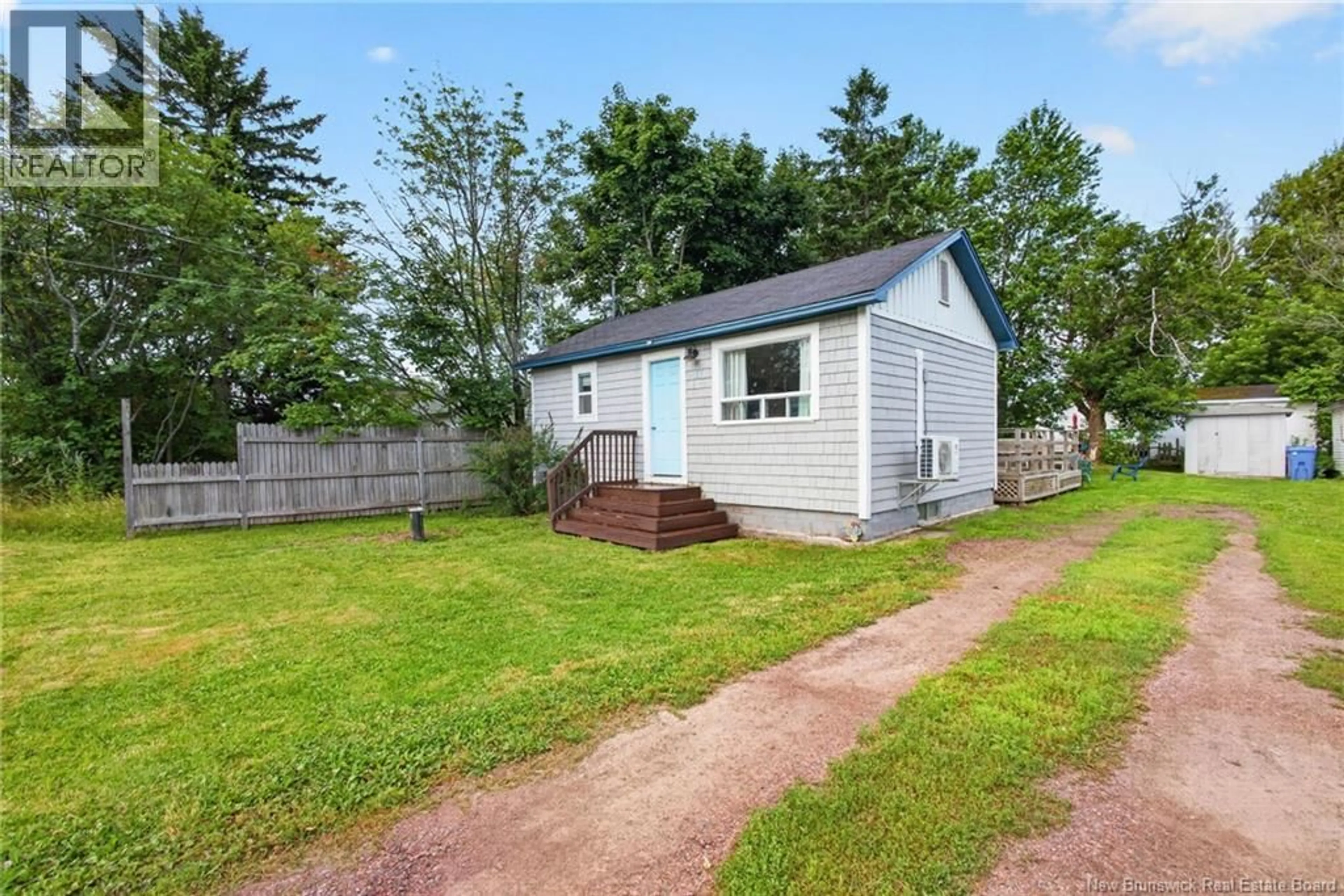 Shed for 36 SECOND AVENUE, Pointe-Du-Chêne New Brunswick E4P5C1