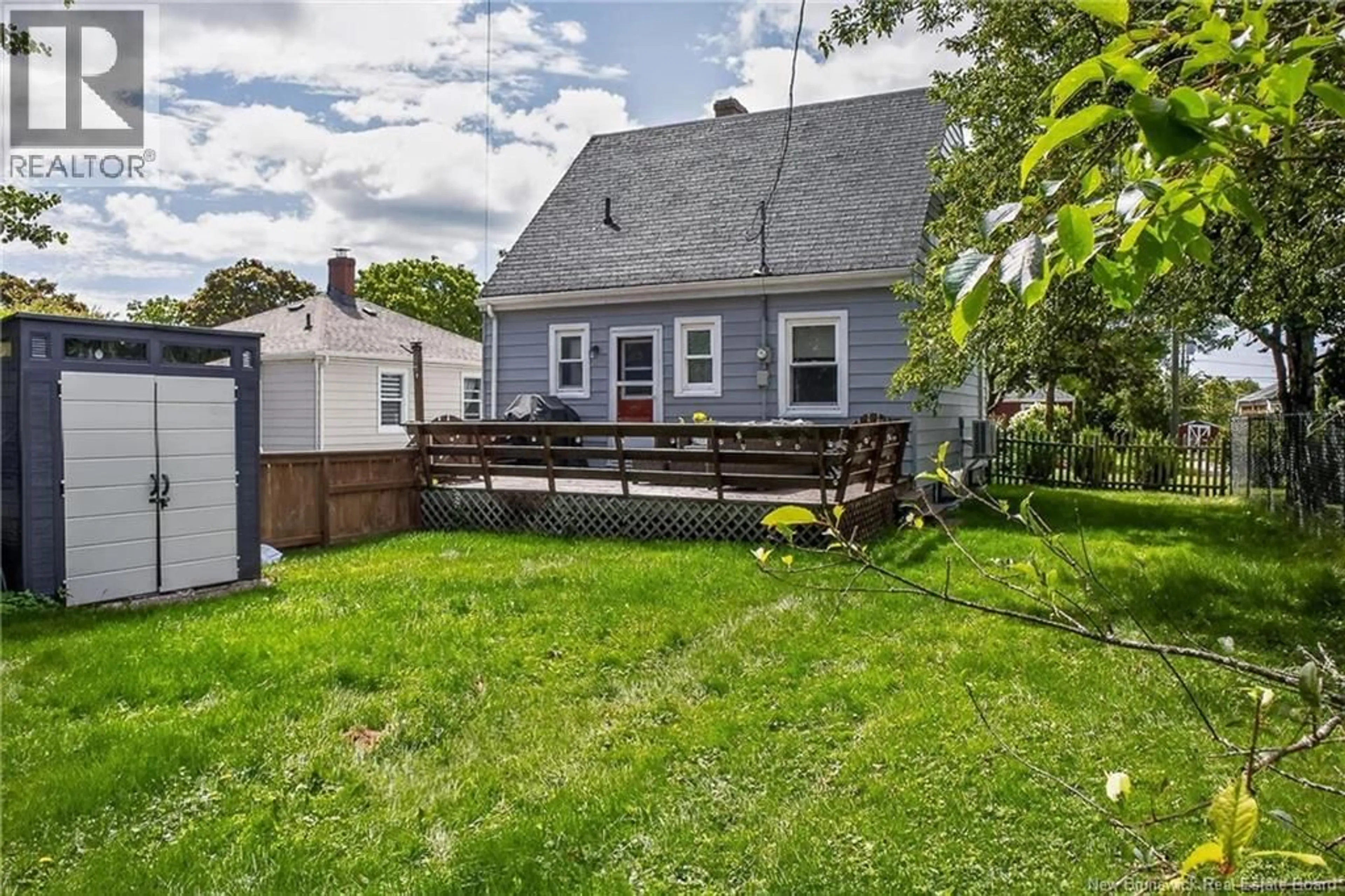 Patio, street for 433 ARGYLE STREET, Saint John New Brunswick E2M3A8