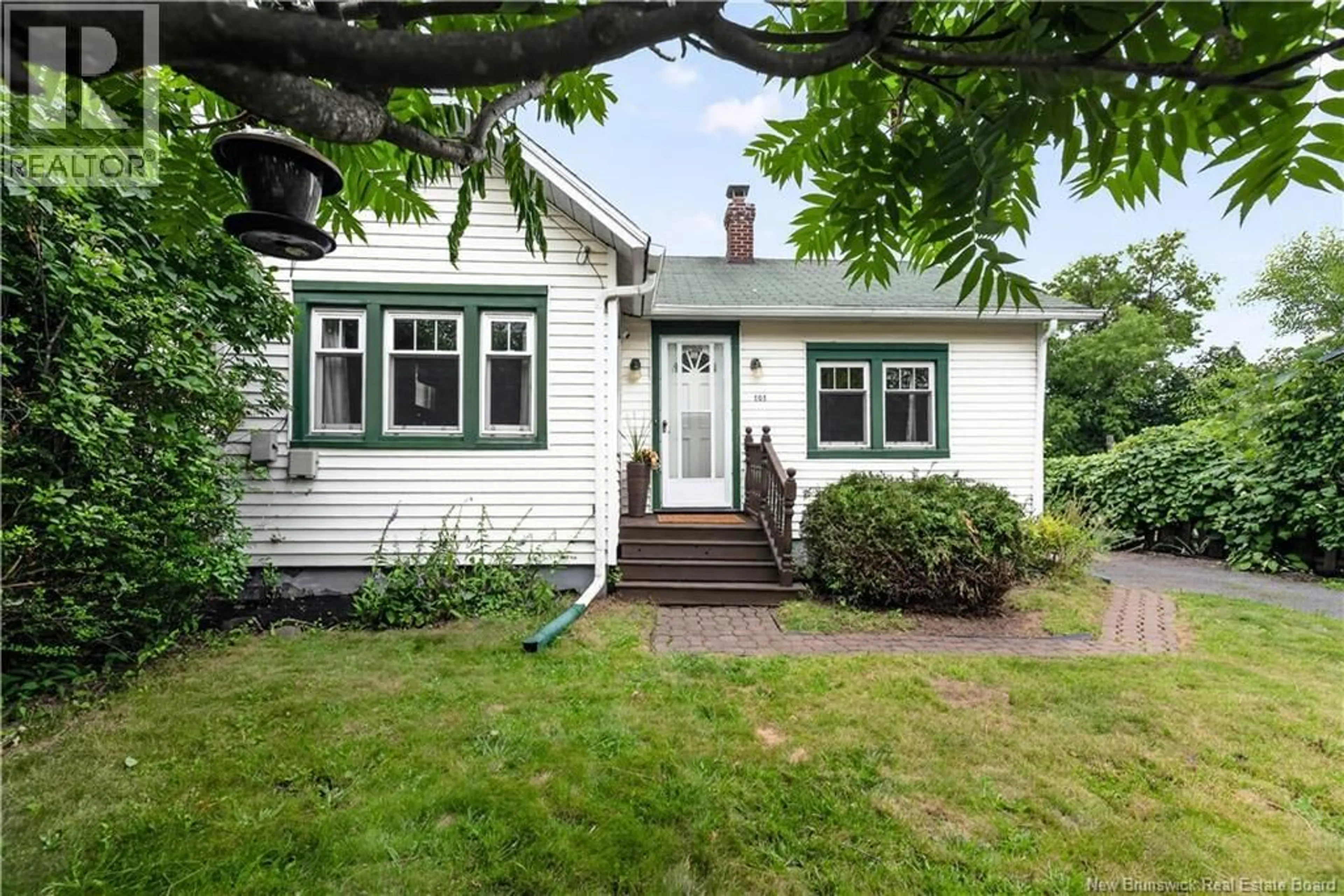 Home with vinyl exterior material, street for 101 SOMERSET DRIVE, Moncton New Brunswick E1A3T8