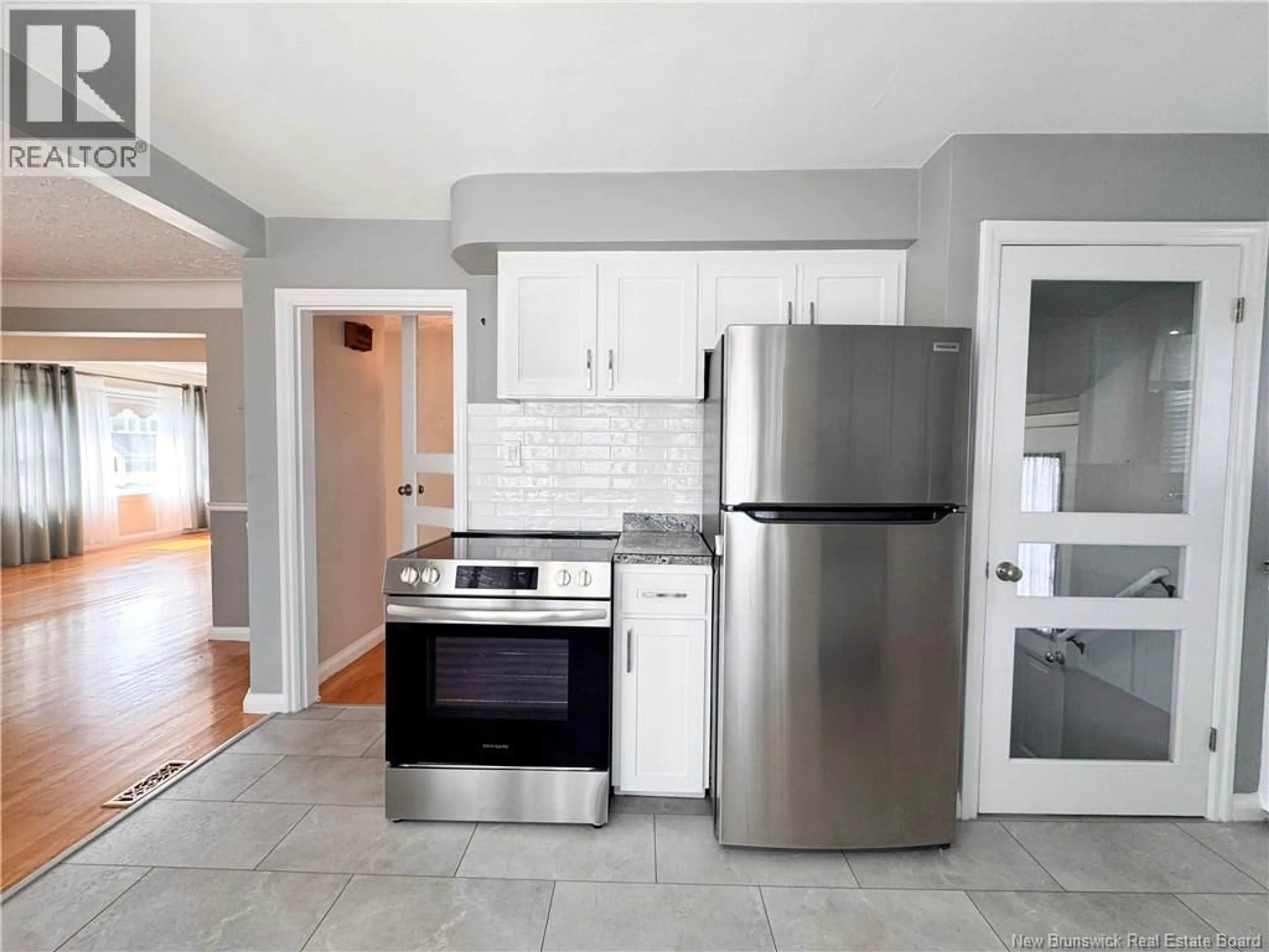 Standard kitchen, ceramic/tile floor for 641 ACADIE, Dieppe New Brunswick E1A1J6