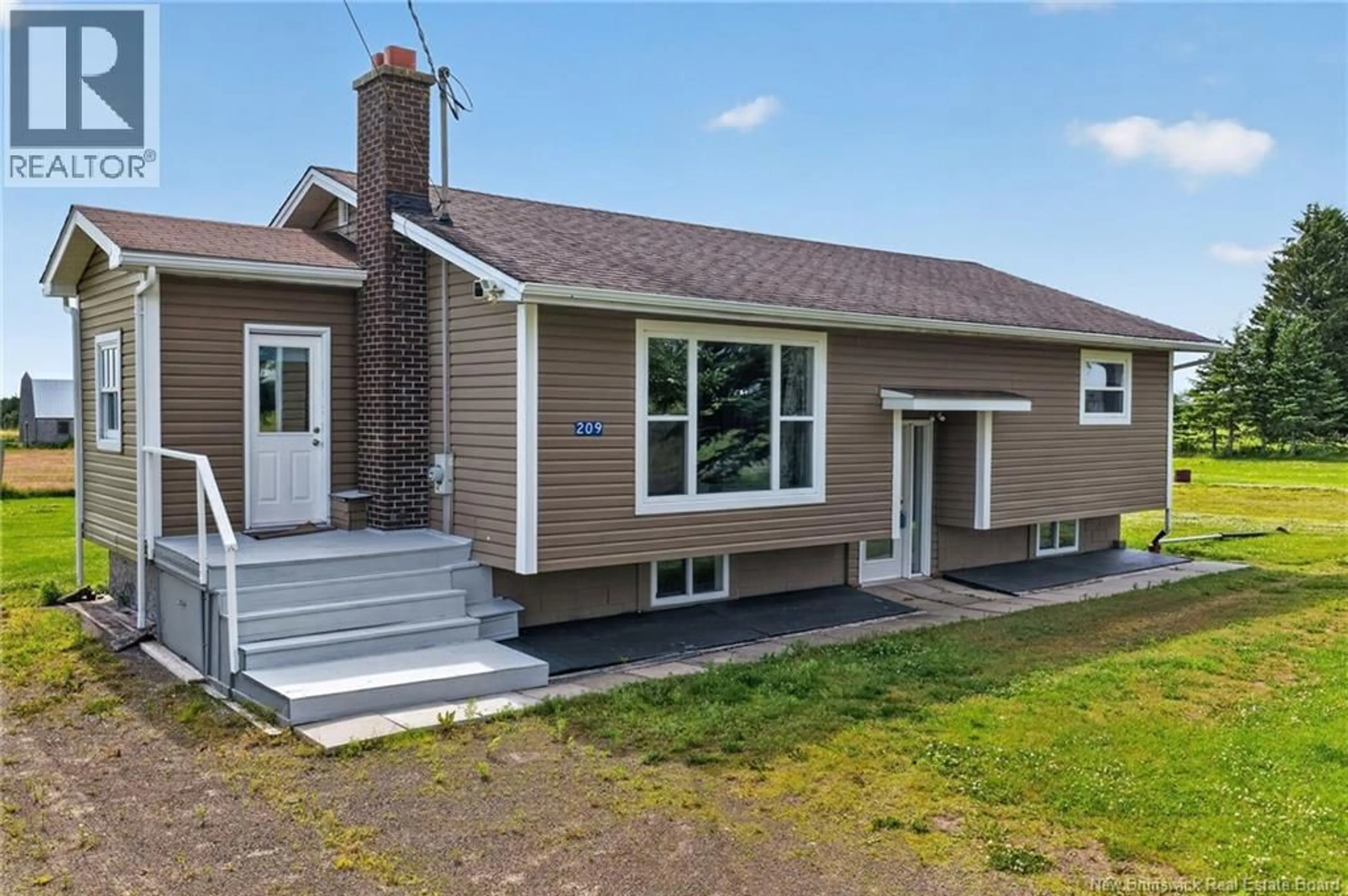 Home with vinyl exterior material, street for 209 CHEMIN DES DALLAIRE, Sainte-Marie-De-Kent New Brunswick E4S1S2