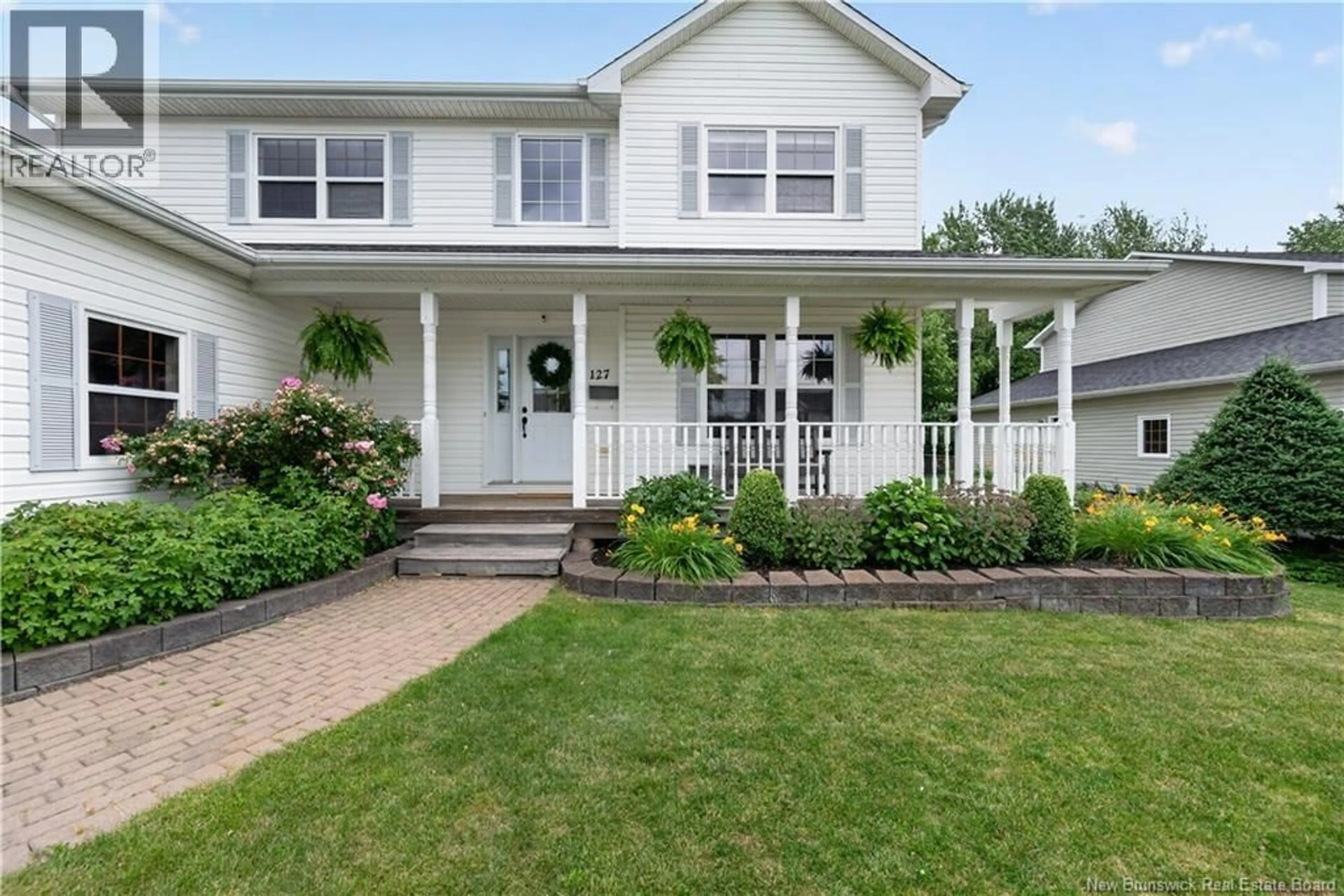 Home with vinyl exterior material, street for 127 FAIRVIEW KNOLL DRIVE, Moncton New Brunswick E1A6L2