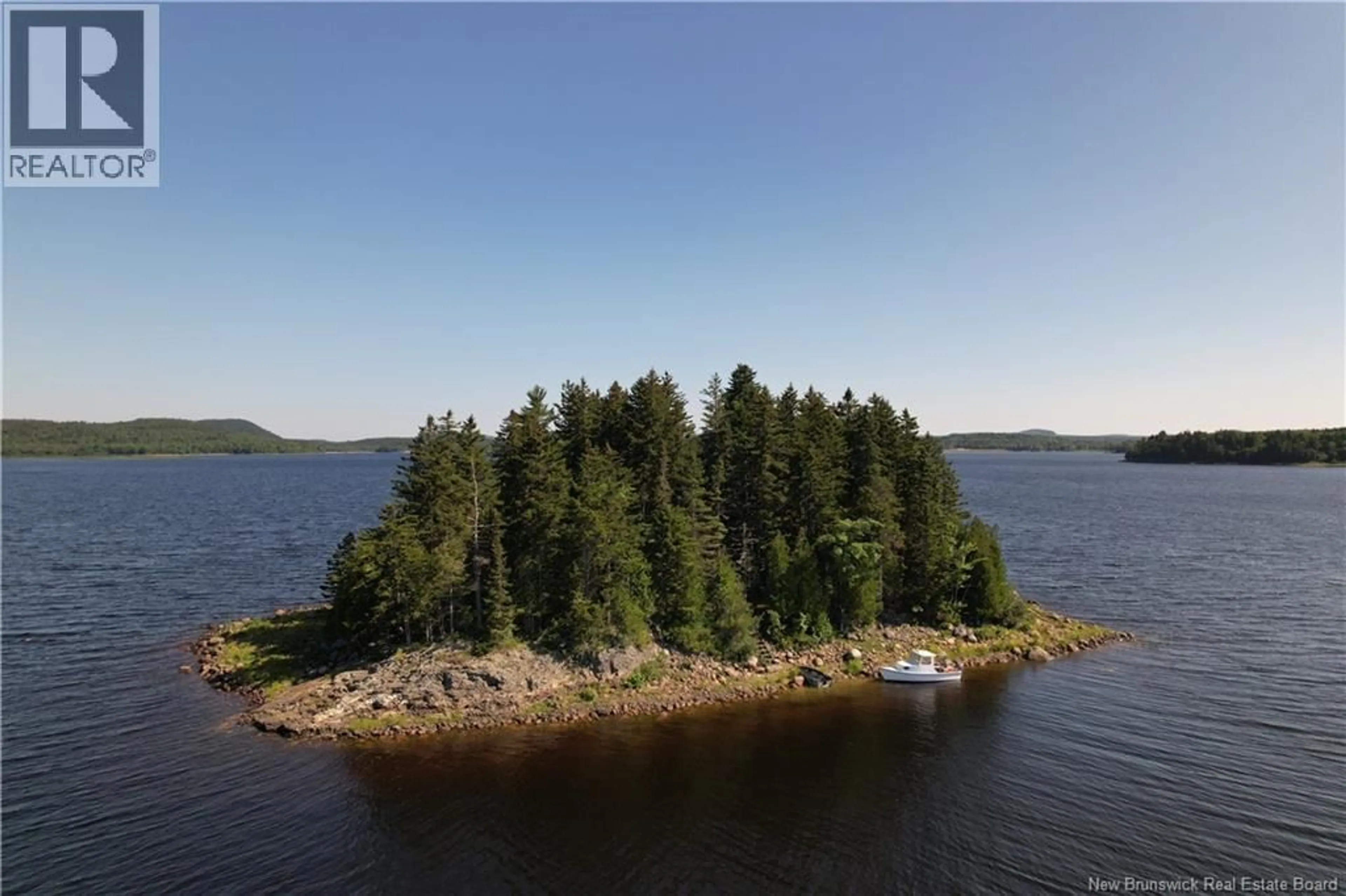A pic from outside/outdoor area/front of a property/back of a property/a pic from drone, water/lake/river/ocean view for CANNON BALL ISLAND, Canal New Brunswick E5C3N2