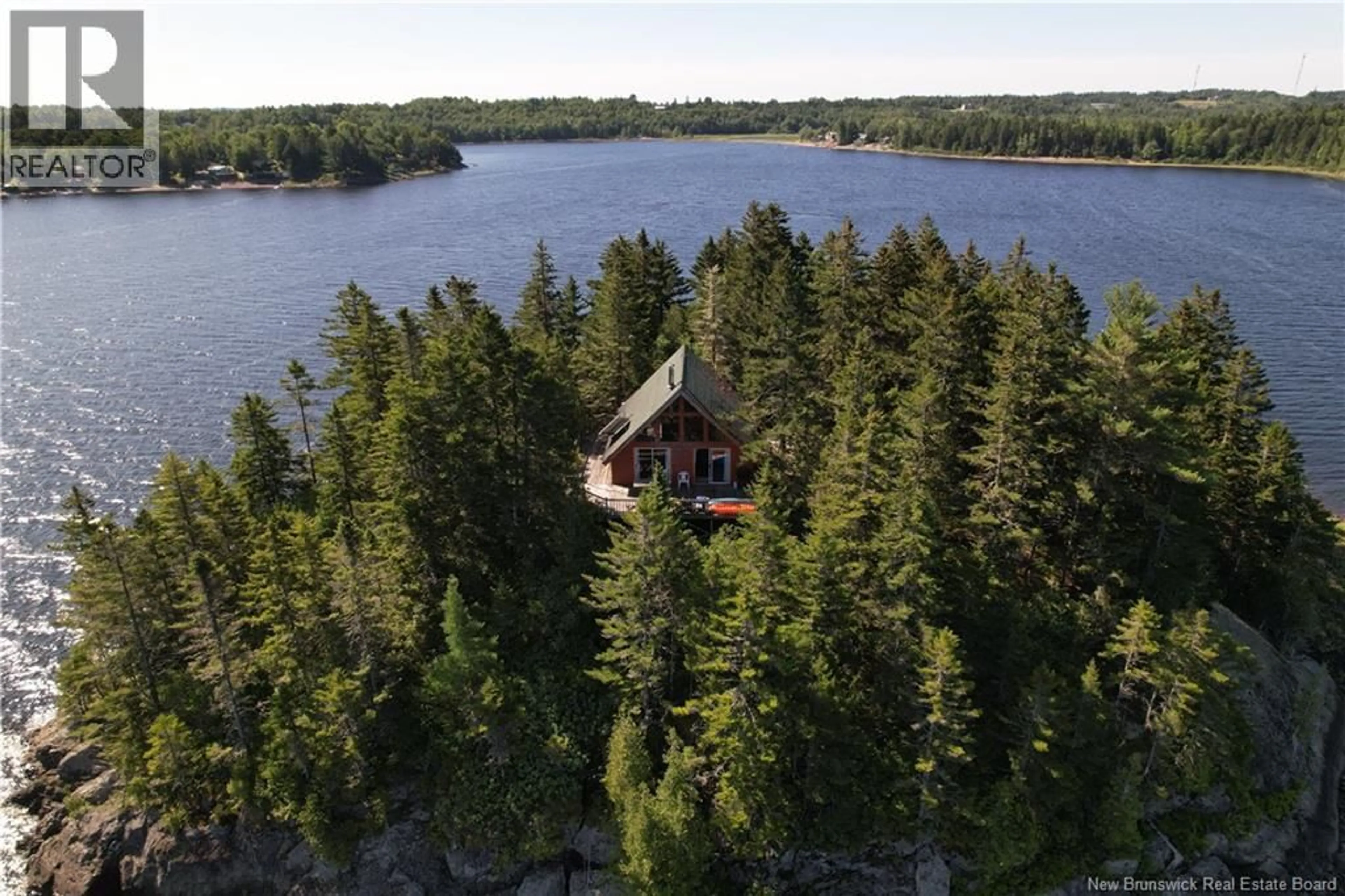 A pic from outside/outdoor area/front of a property/back of a property/a pic from drone, water/lake/river/ocean view for CANNON BALL ISLAND, Canal New Brunswick E5C3N2