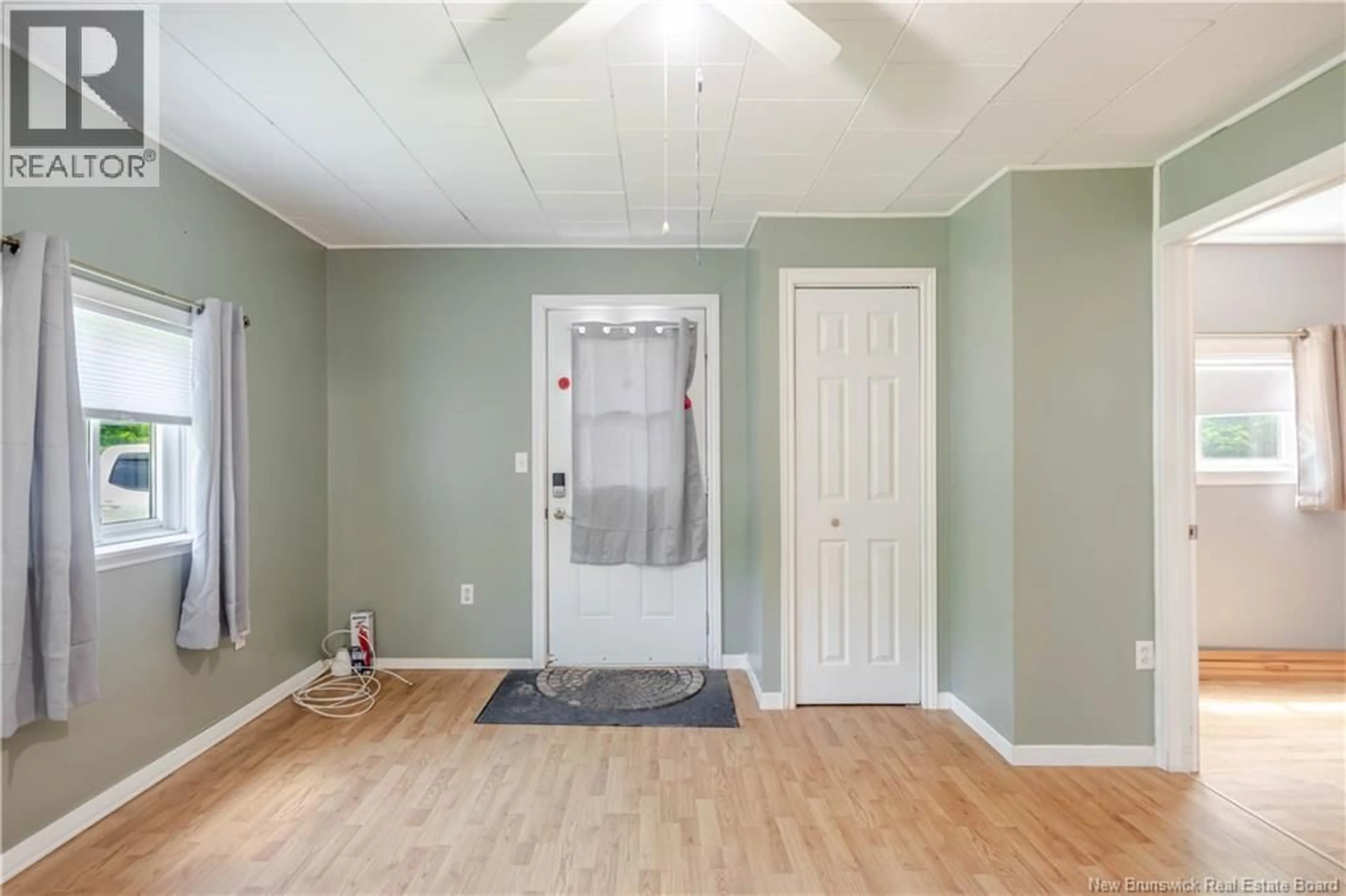 Indoor entryway for 1075 ROUTE 628, Taymouth New Brunswick E6C2B6
