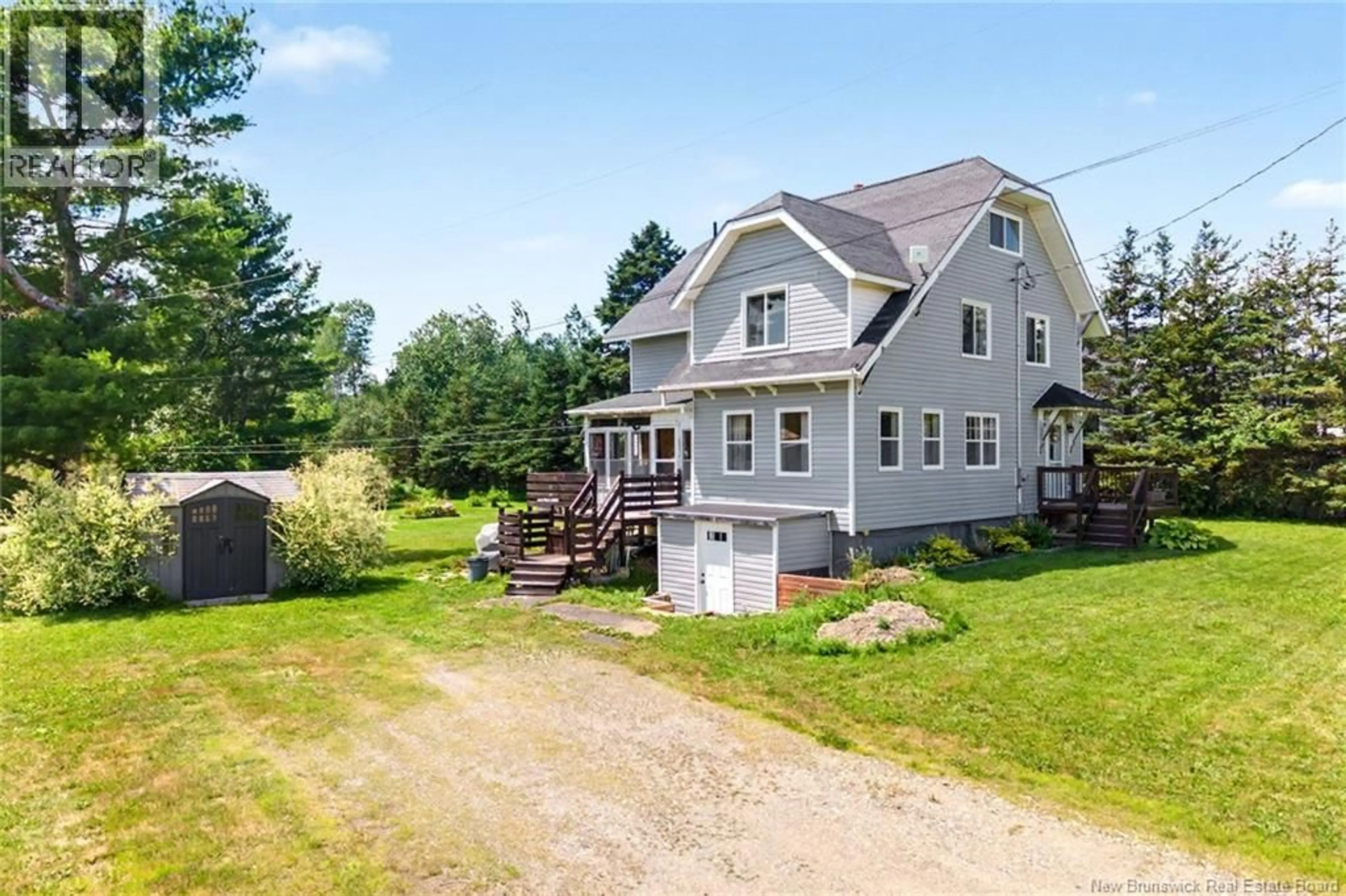 A pic from outside/outdoor area/front of a property/back of a property/a pic from drone, building for 3945 ROUTE 104, Millville New Brunswick E6E1S6
