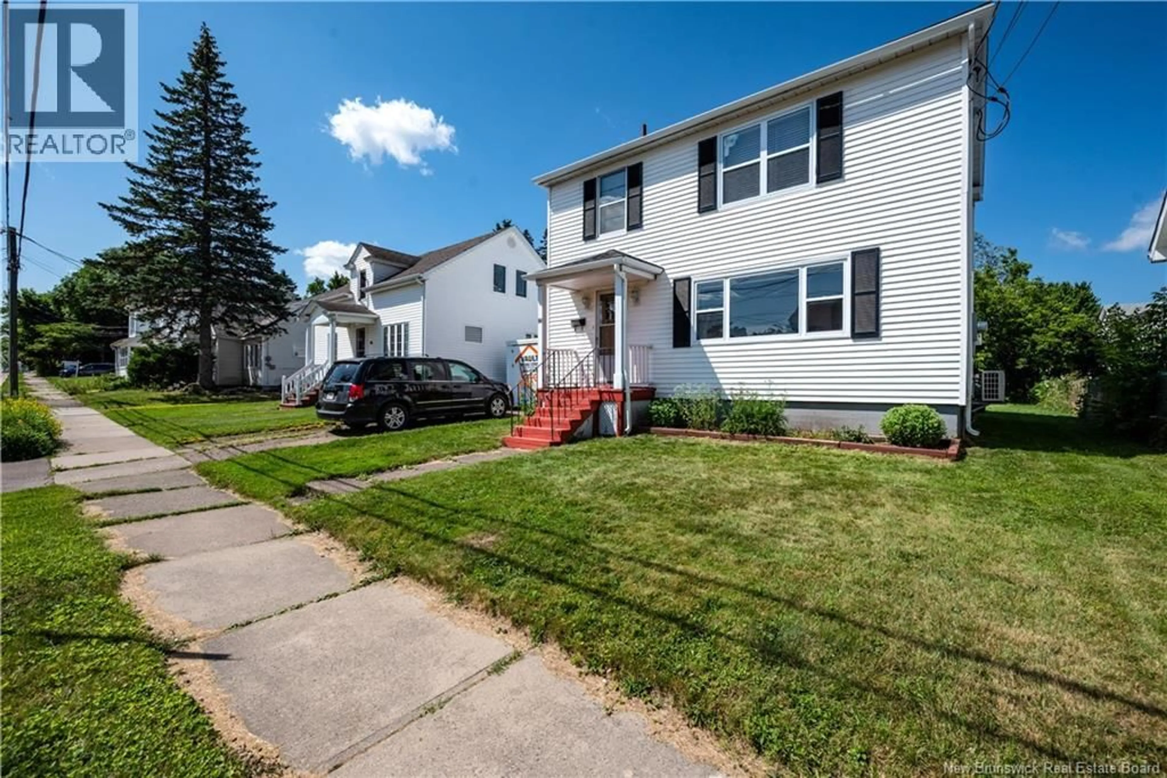 Home with vinyl exterior material, street for 98 MAPLE STREET, Moncton New Brunswick E1C6E3
