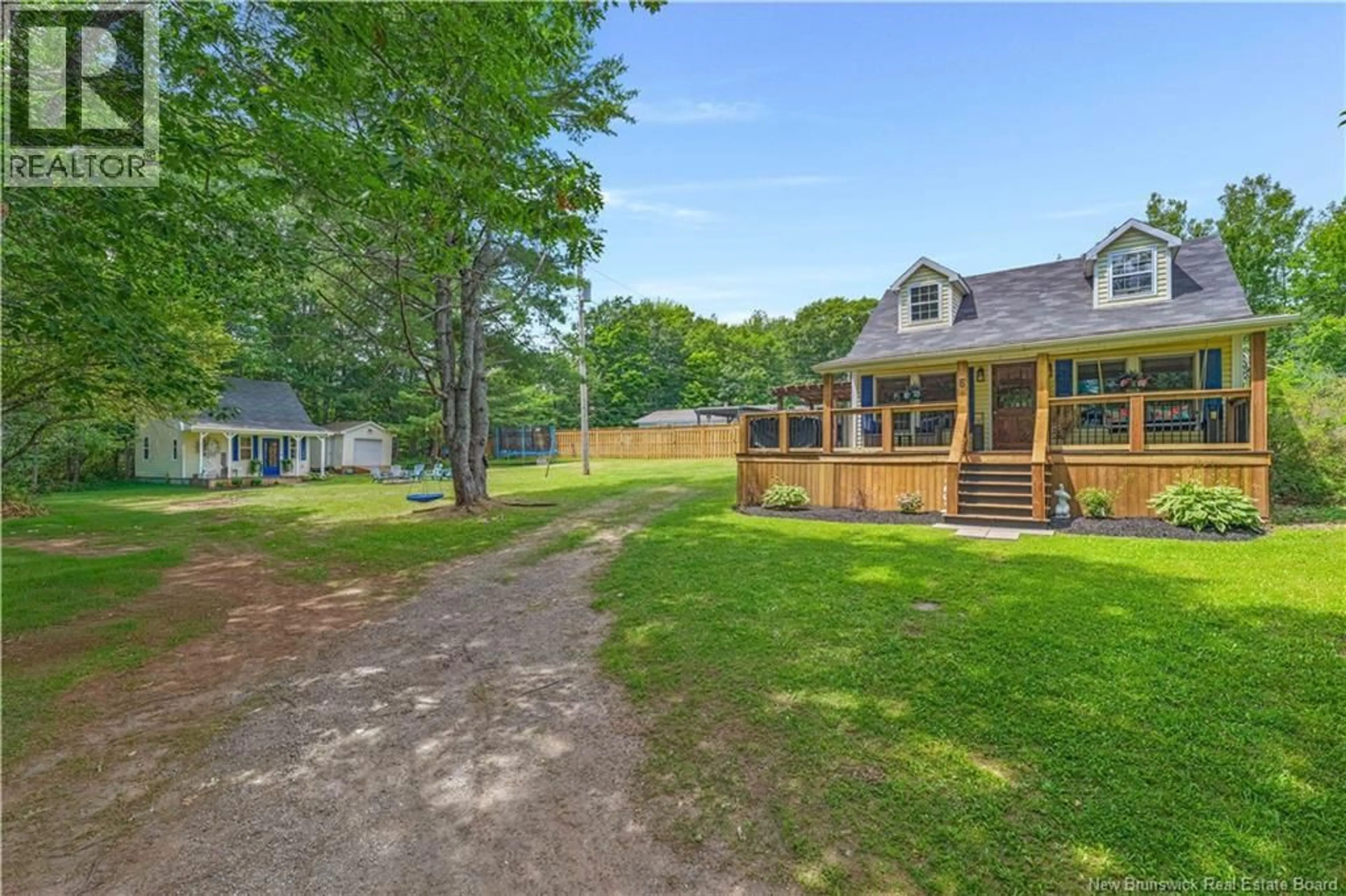 Patio, water/lake/river/ocean view for 6 MAPLE GROVE LANE, Cambridge-Narrows New Brunswick E4C4B8