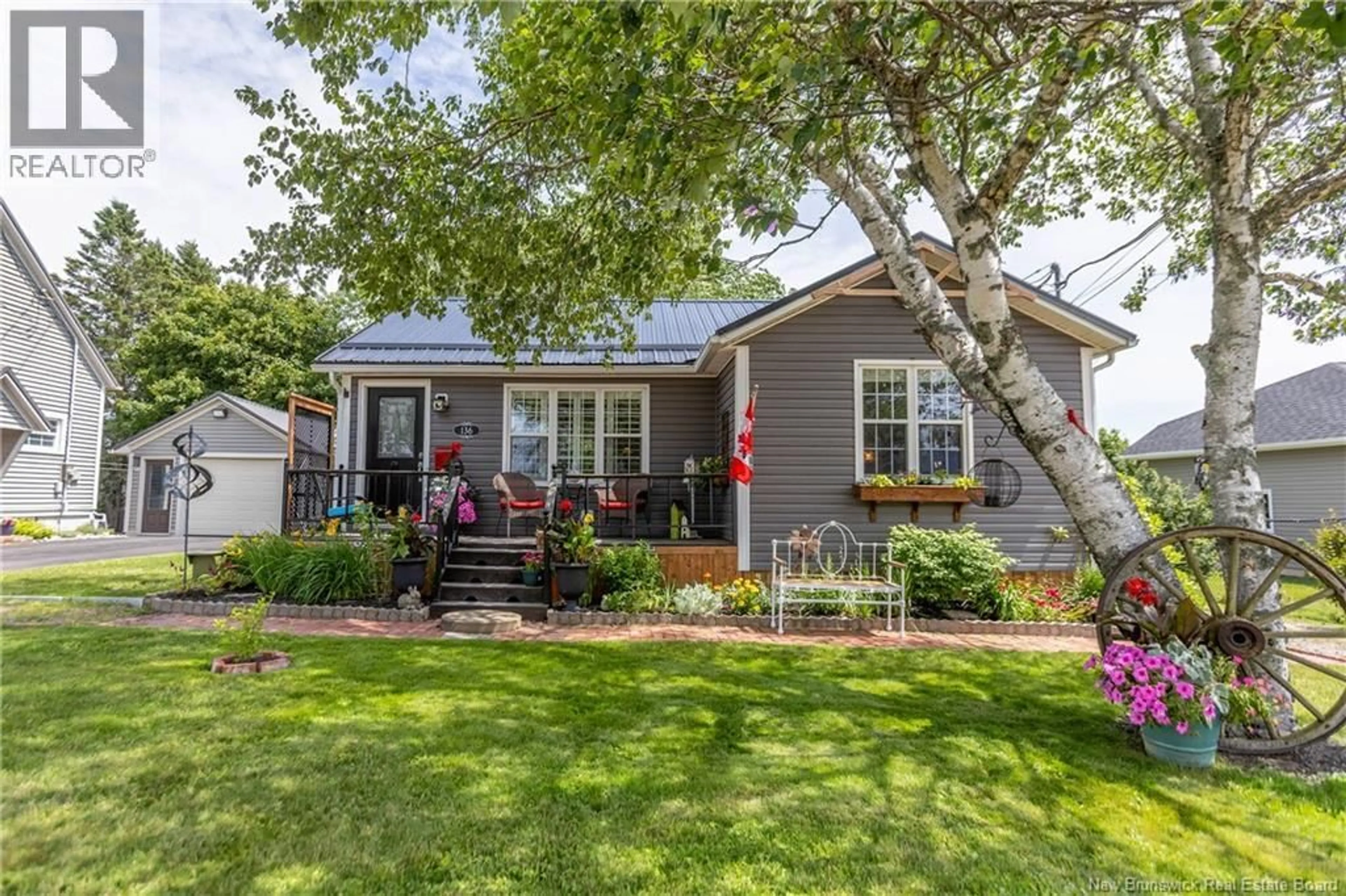 Home with vinyl exterior material, street for 136 QUEENS ROAD, Sackville New Brunswick E4L2B6