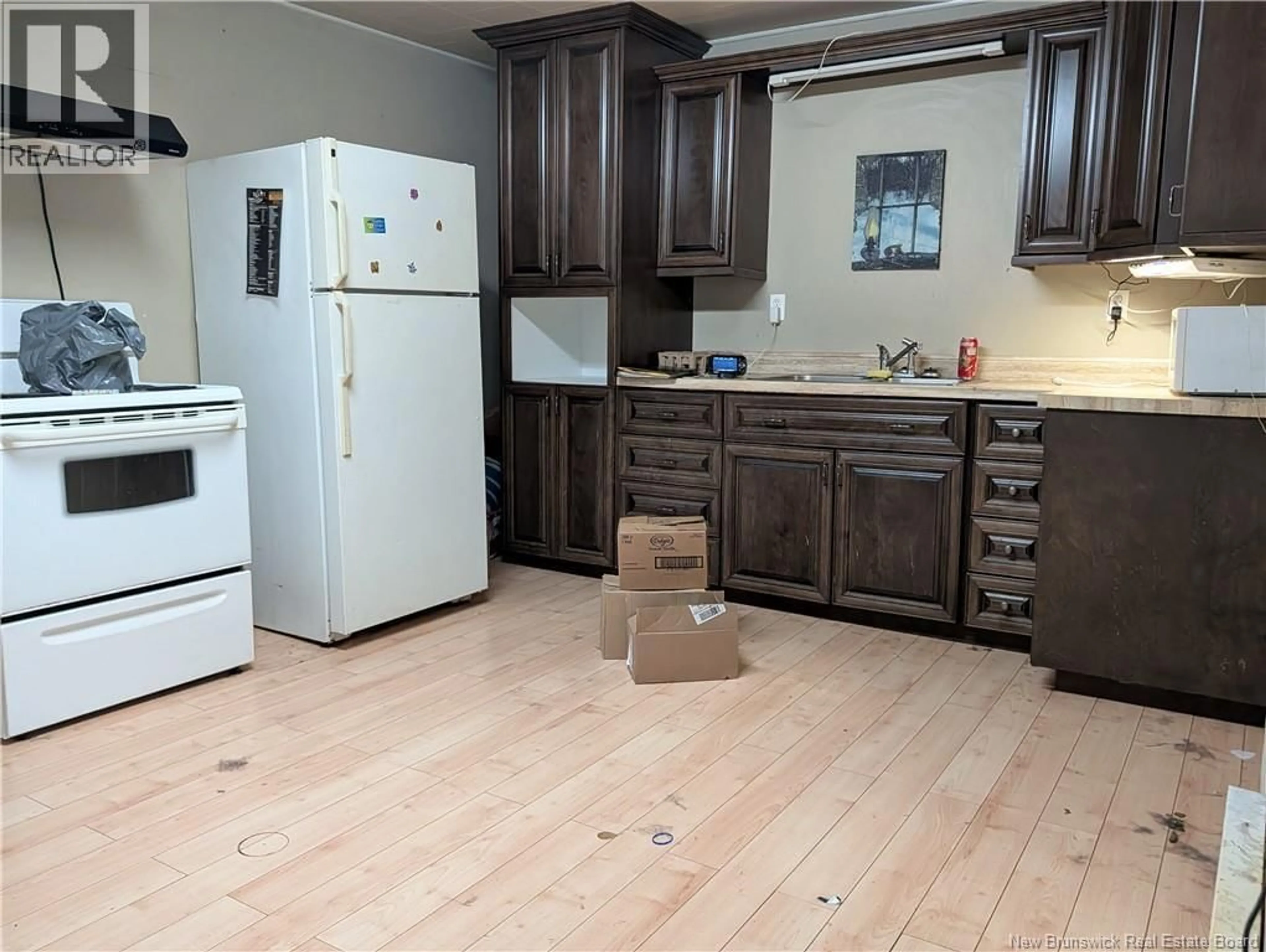 Standard kitchen, wood/laminate floor for 12 BIRCH RIDGE, Arthurette New Brunswick E7H1L7