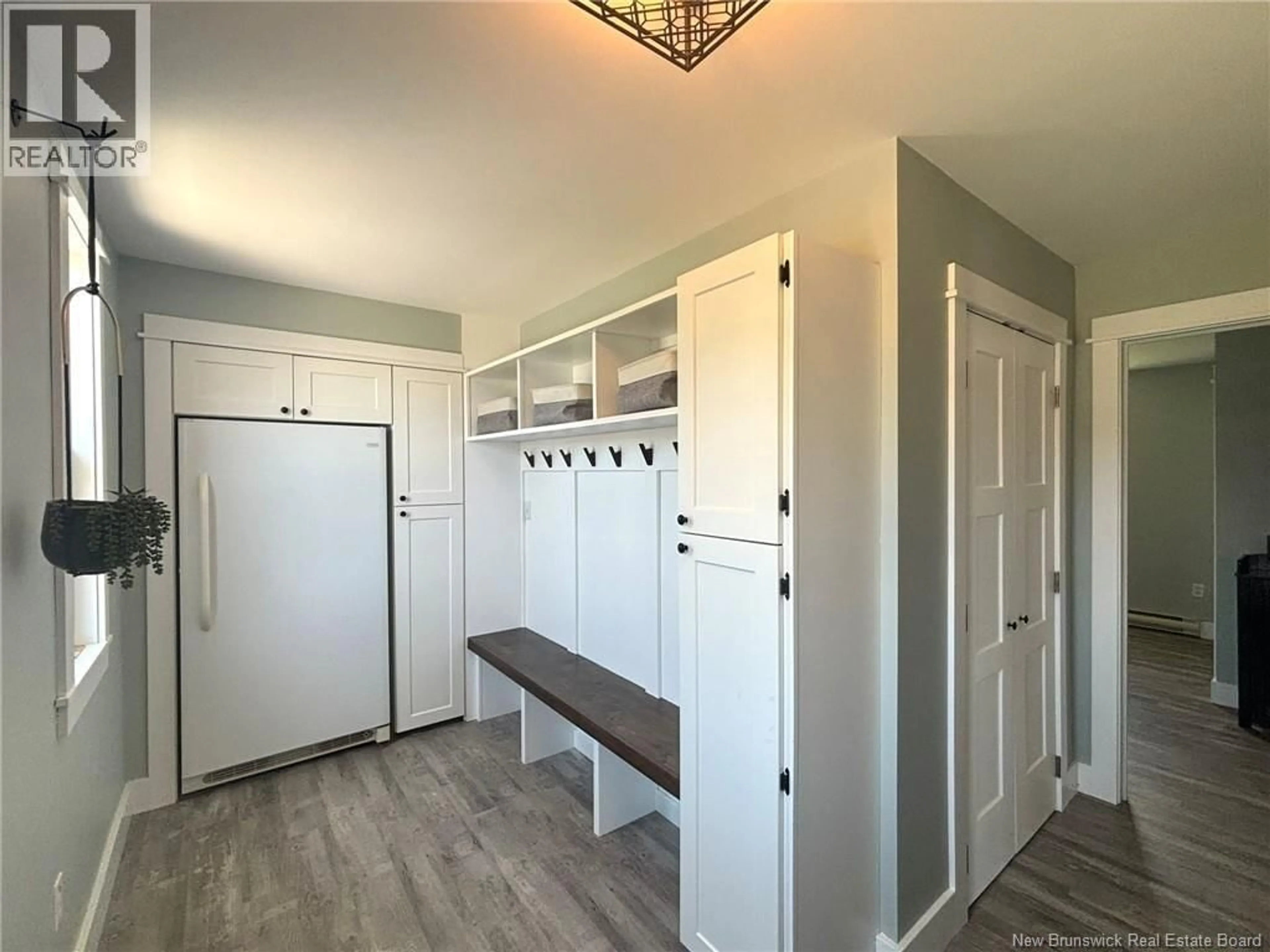 Indoor entryway for 1102 ROUTE 776, Grand Manan New Brunswick E5G4E9
